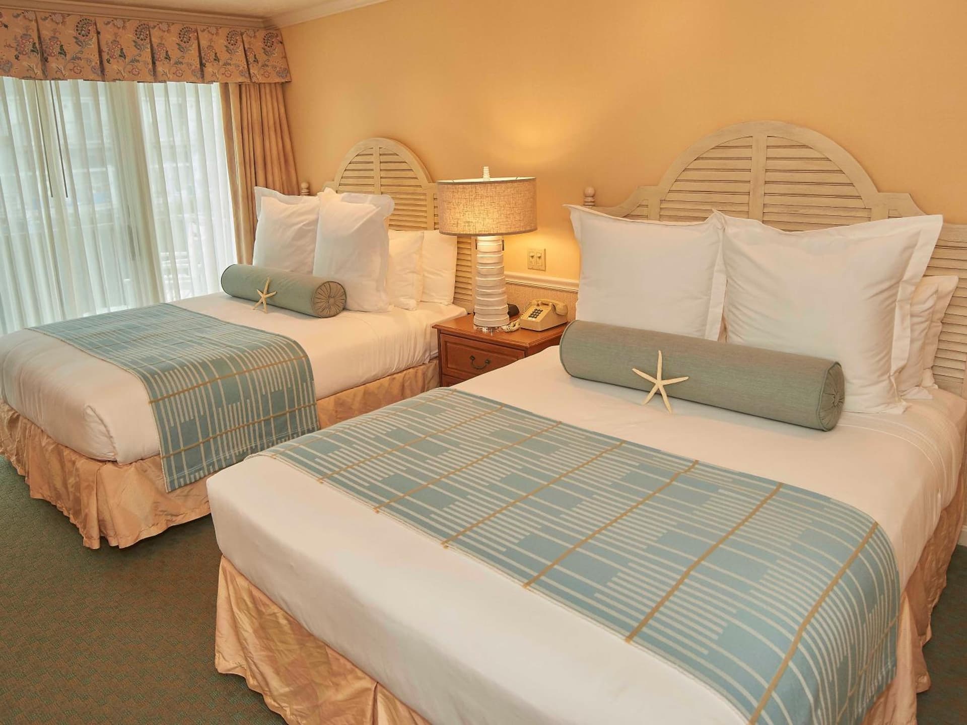 Anchor In Distinctive Waterfront Lodging gallery photo in Hyannis — image 78