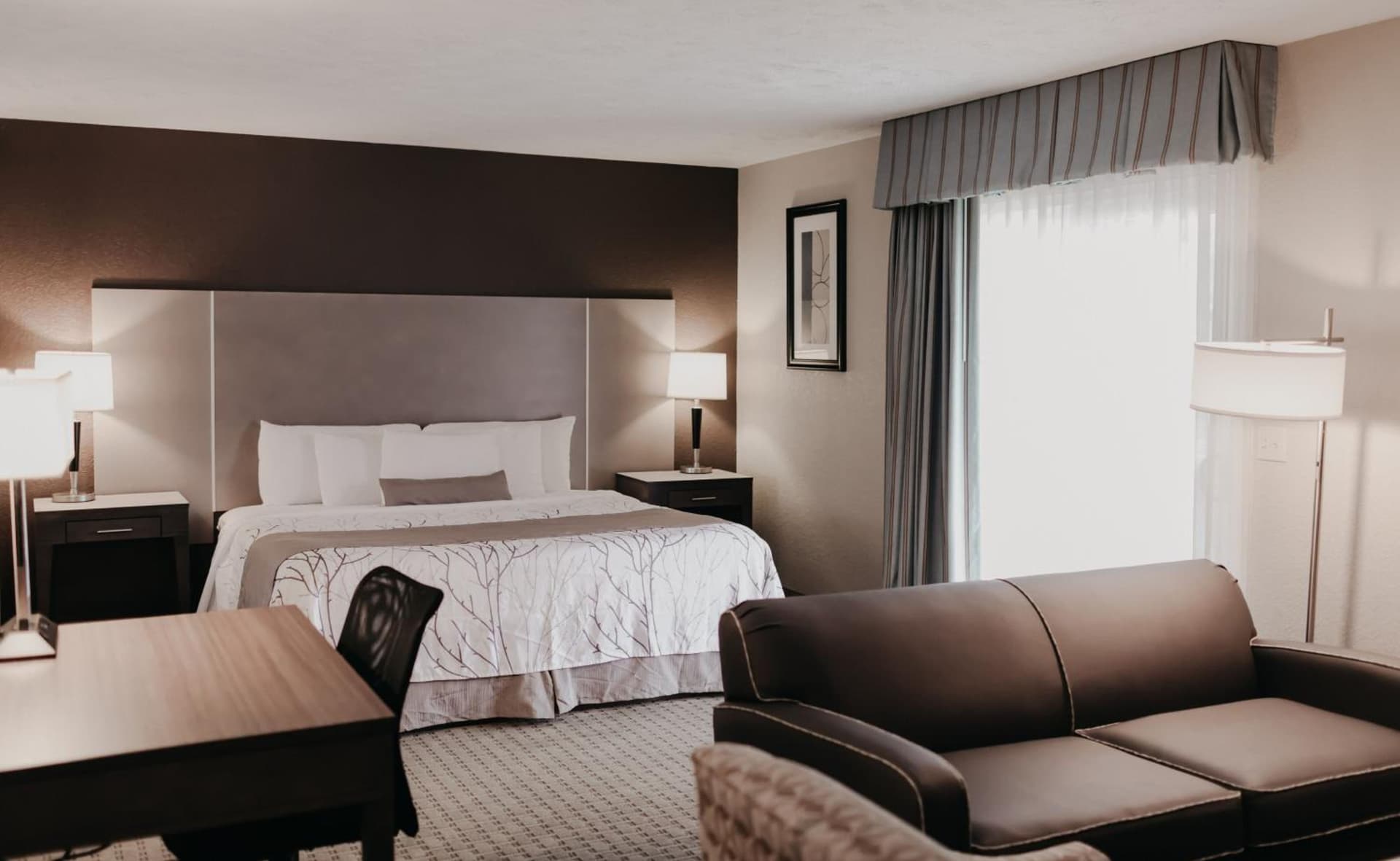 Eastland Suites Hotel & Conference Ctr, Trademark by Wyndham gallery photo in Bloomington, IL — image 32