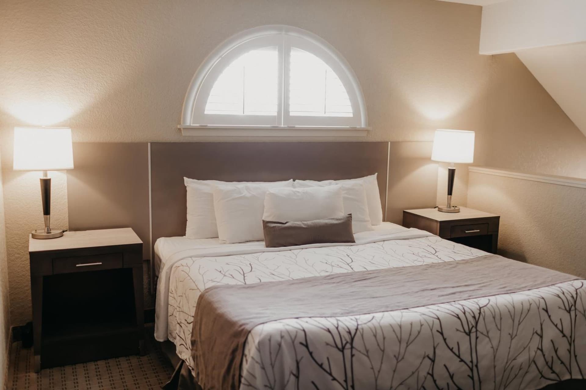 Eastland Suites Hotel & Conference Ctr, Trademark by Wyndham gallery photo in Bloomington, IL — image 11