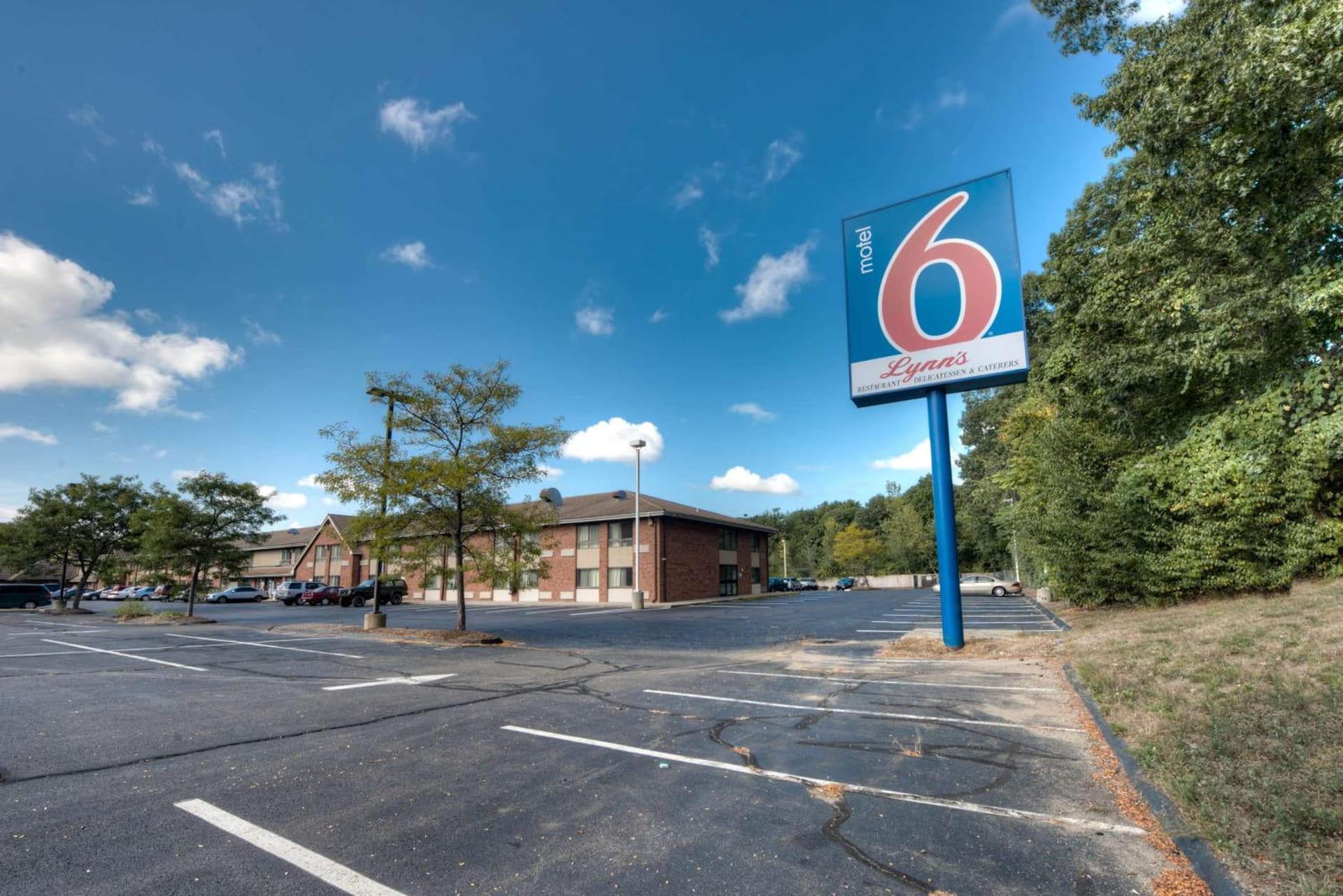 Motel 6-Branford, CT - New Haven interior in Branford, CT — gallery photo 2