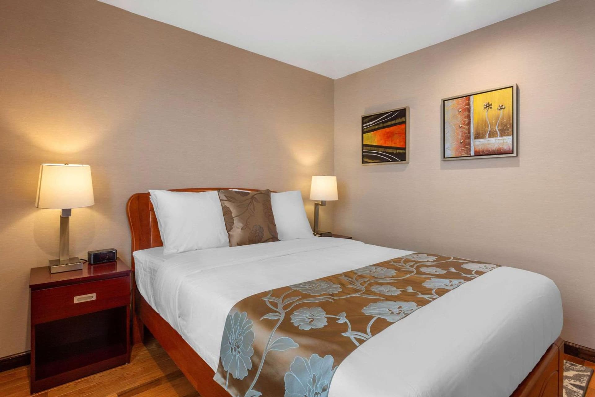 The L Hotel gallery photo in Brooklyn, NY — image 21