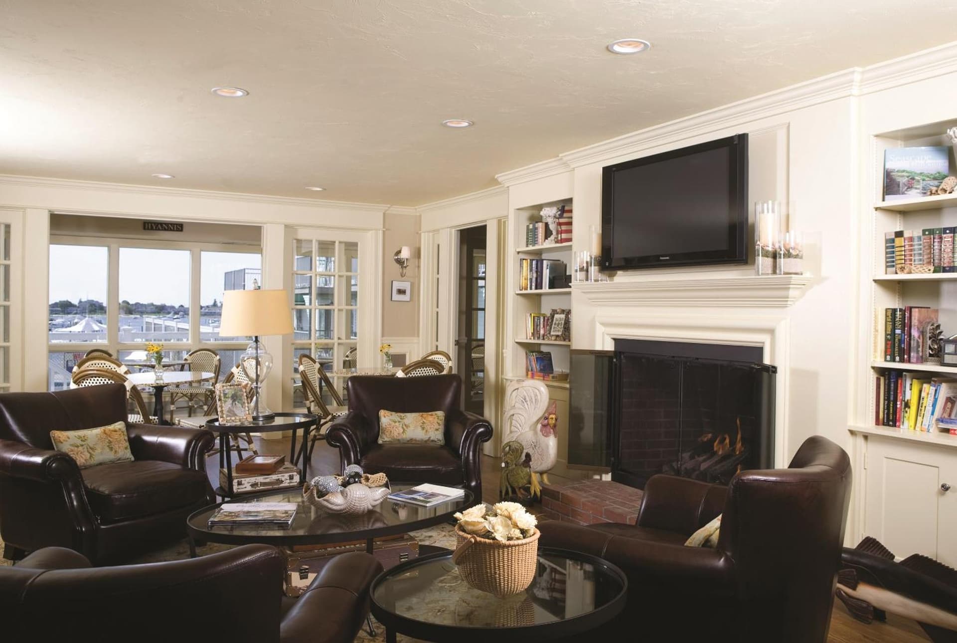 Anchor In Distinctive Waterfront Lodging gallery photo in Hyannis — image 45
