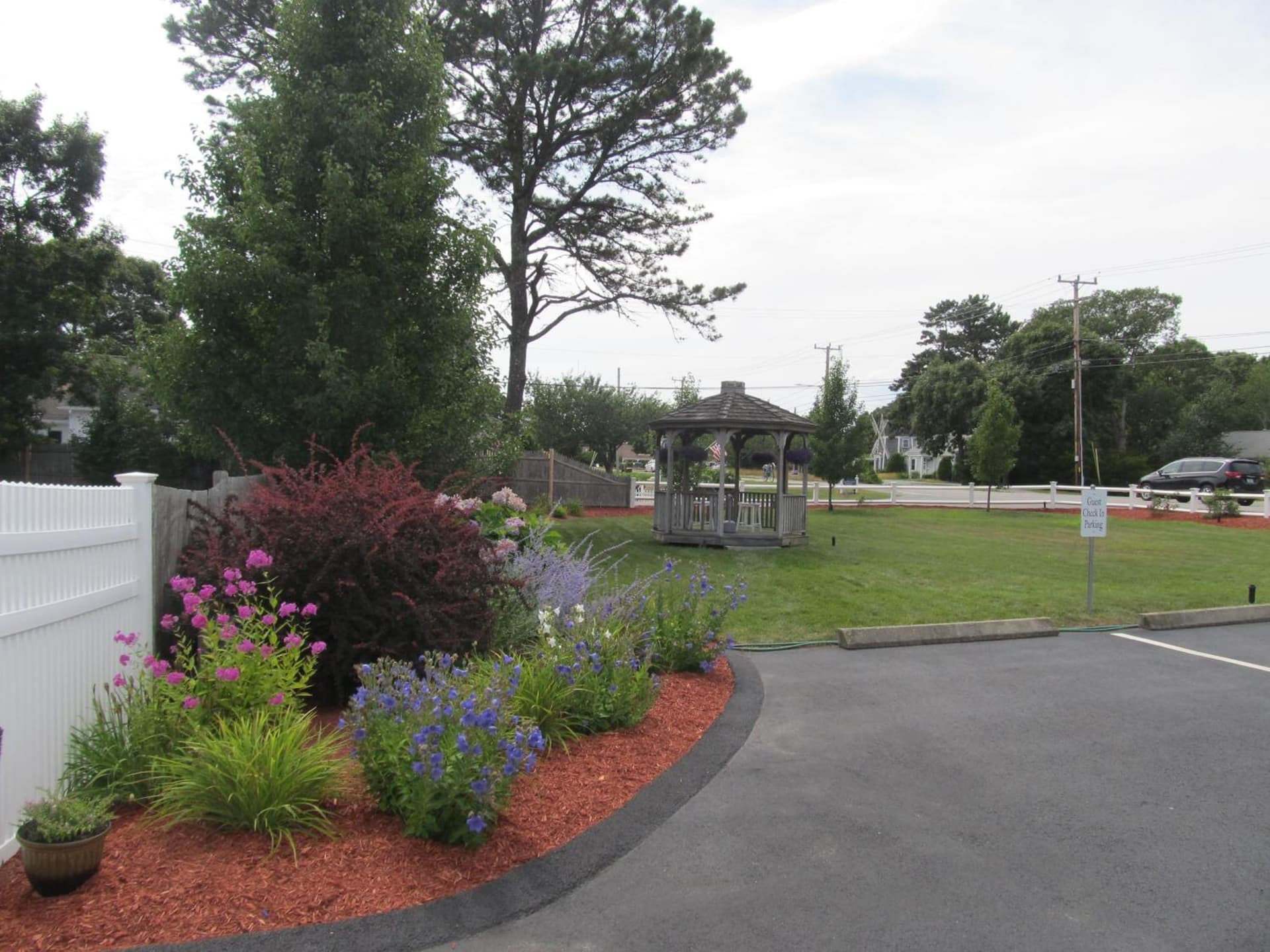 The Escape Inn gallery photo in South Yarmouth, MA — image 7