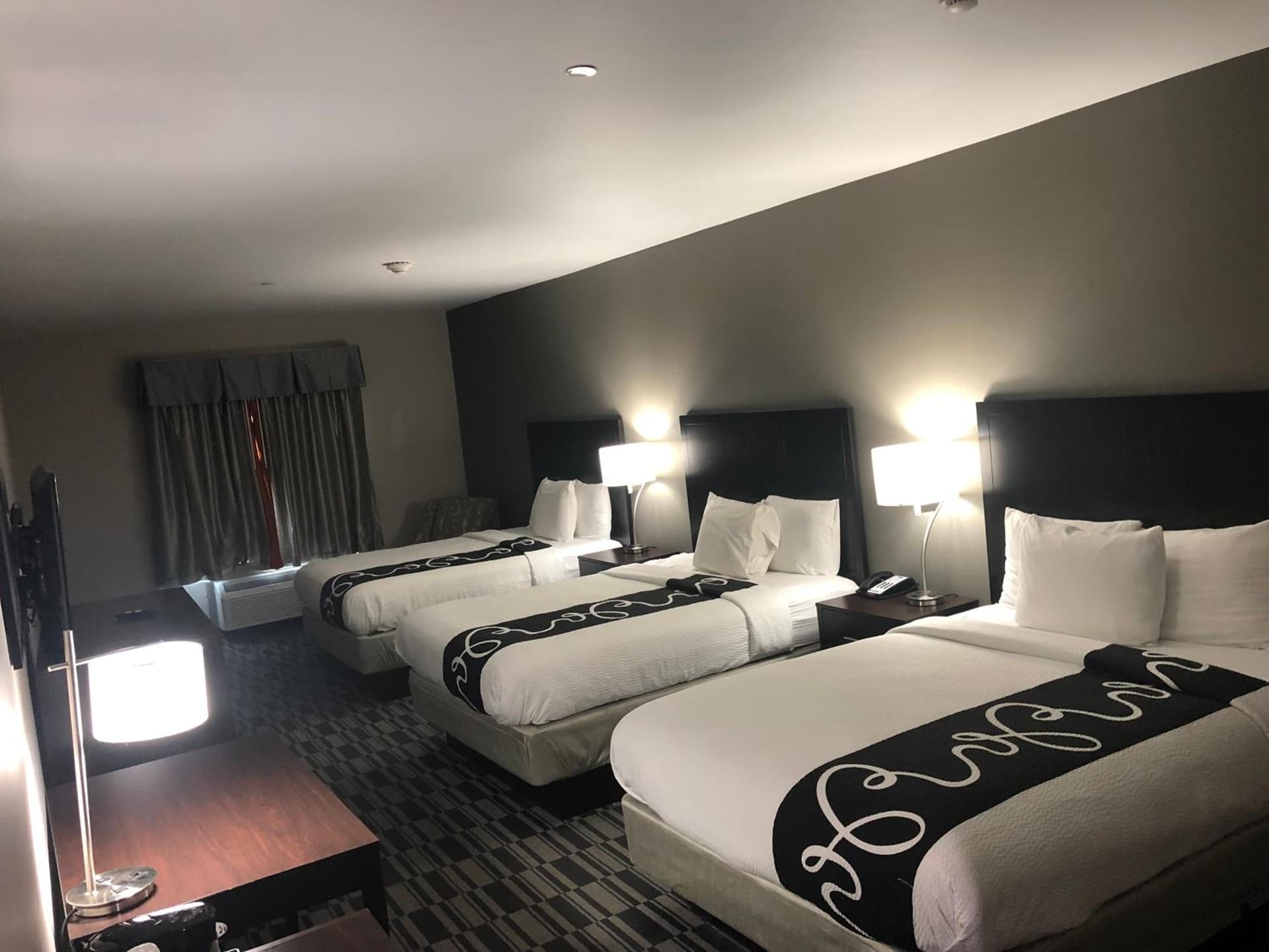 Catoosa Inn & Suites gallery photo in Catoosa, OK — image 11