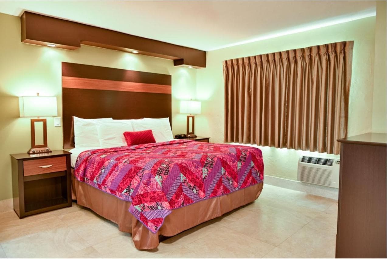 Oceans Beach Resort & Suites gallery photo in Pompano Beach, FL — image 27