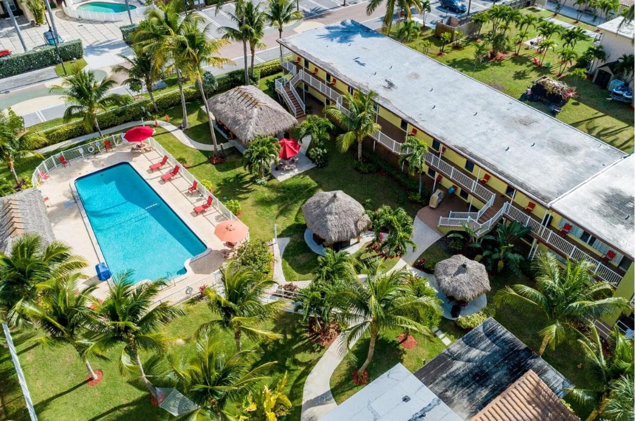 Oceans Beach Resort & Suites interior in Pompano Beach, FL — gallery photo 2