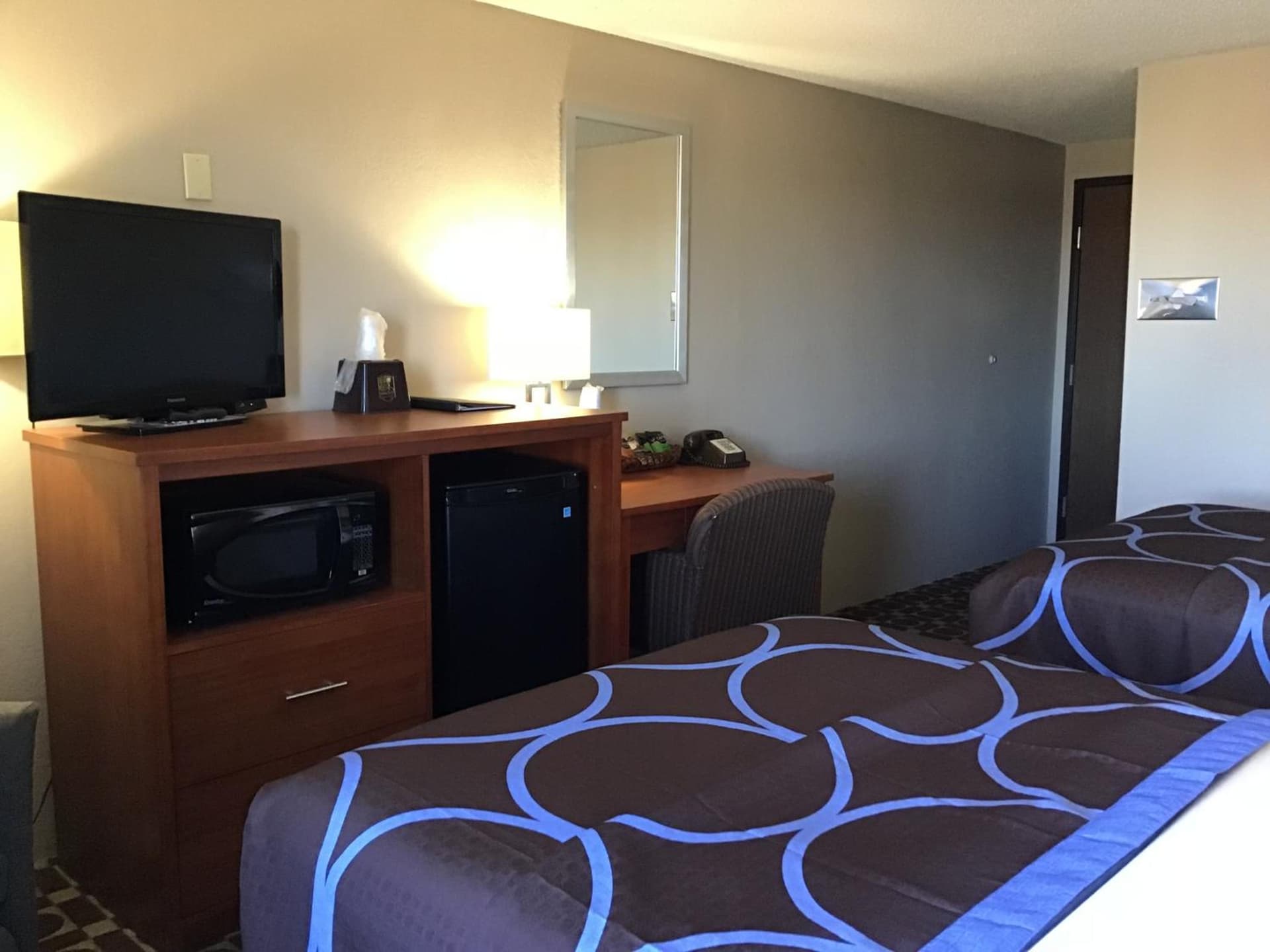 Super 8 by Wyndham Miles City property views in Miles City, MT — gallery photo 3