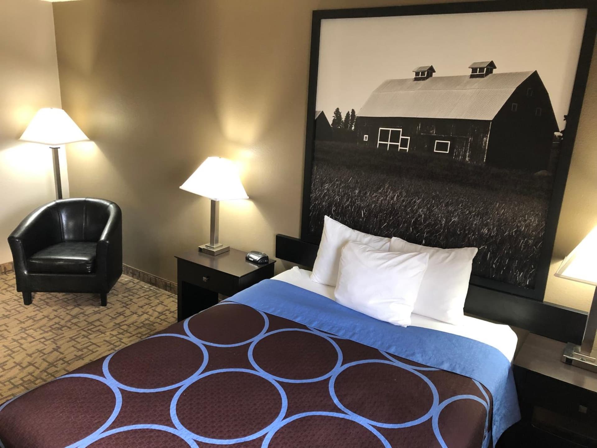 Super 8 by Wyndham Boise gallery photo in Boise, ID — image 5