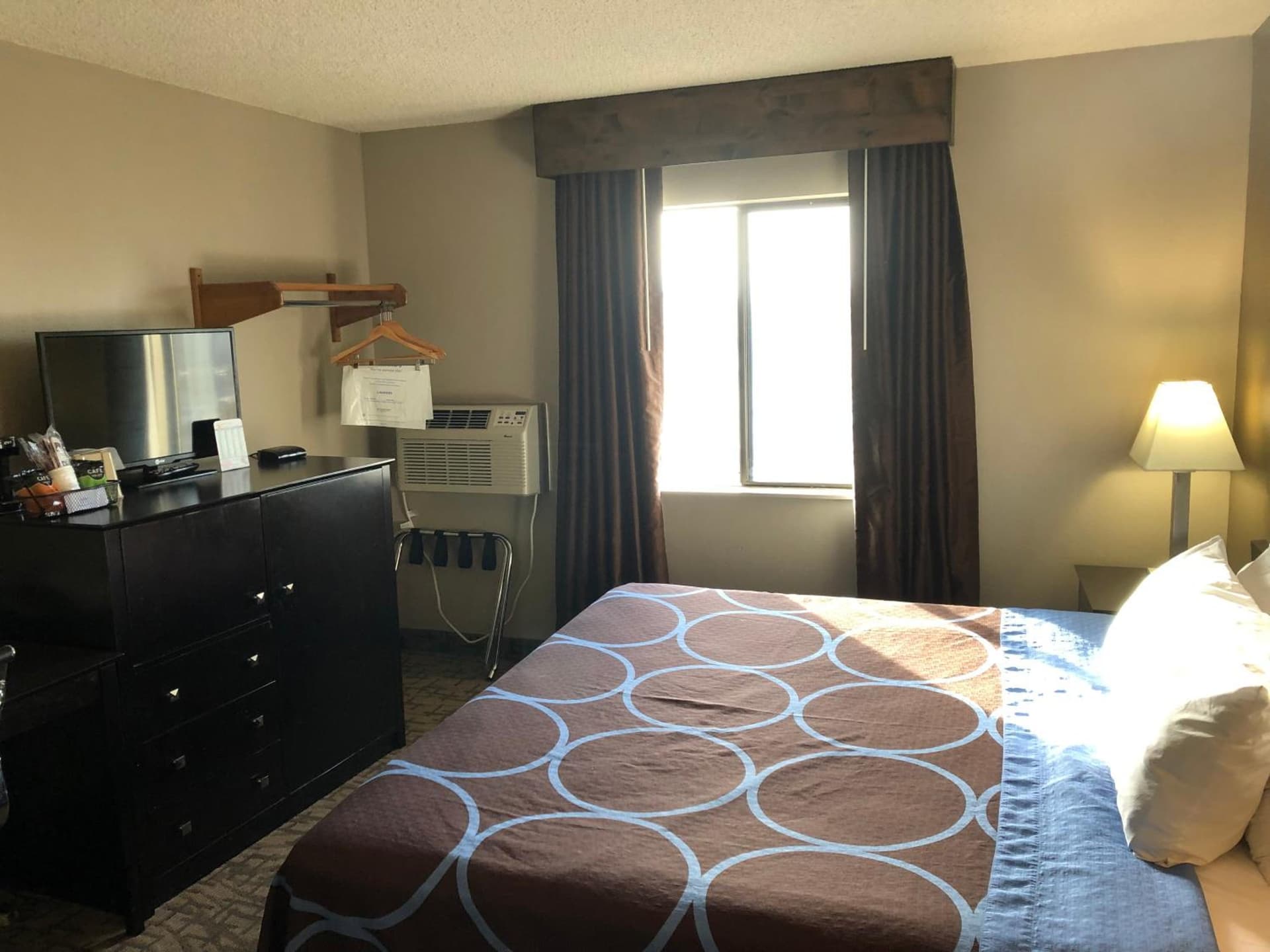 Super 8 by Wyndham Boise gallery photo in Boise, ID — image 9