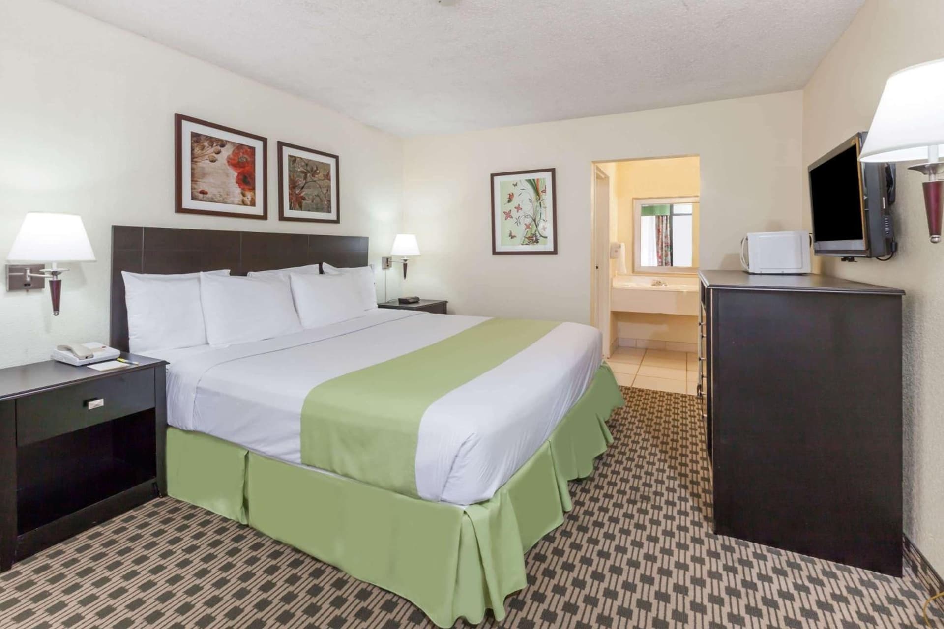 SureStay by Best Western Irving Grapevine DFW North gallery photo in Irving, TX — image 21