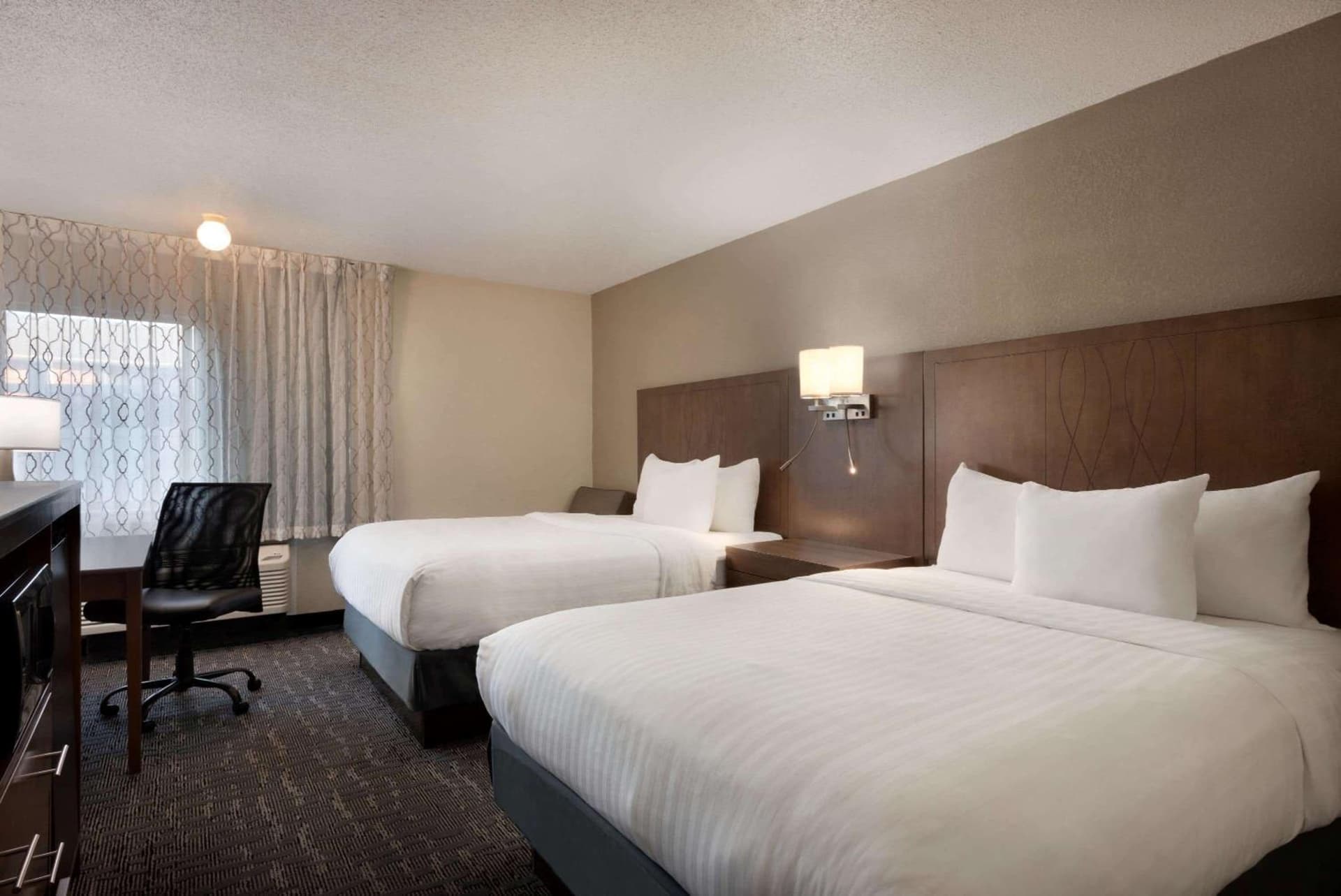 Baymont by Wyndham Des Moines North gallery photo in Des Moines, IA — image 40