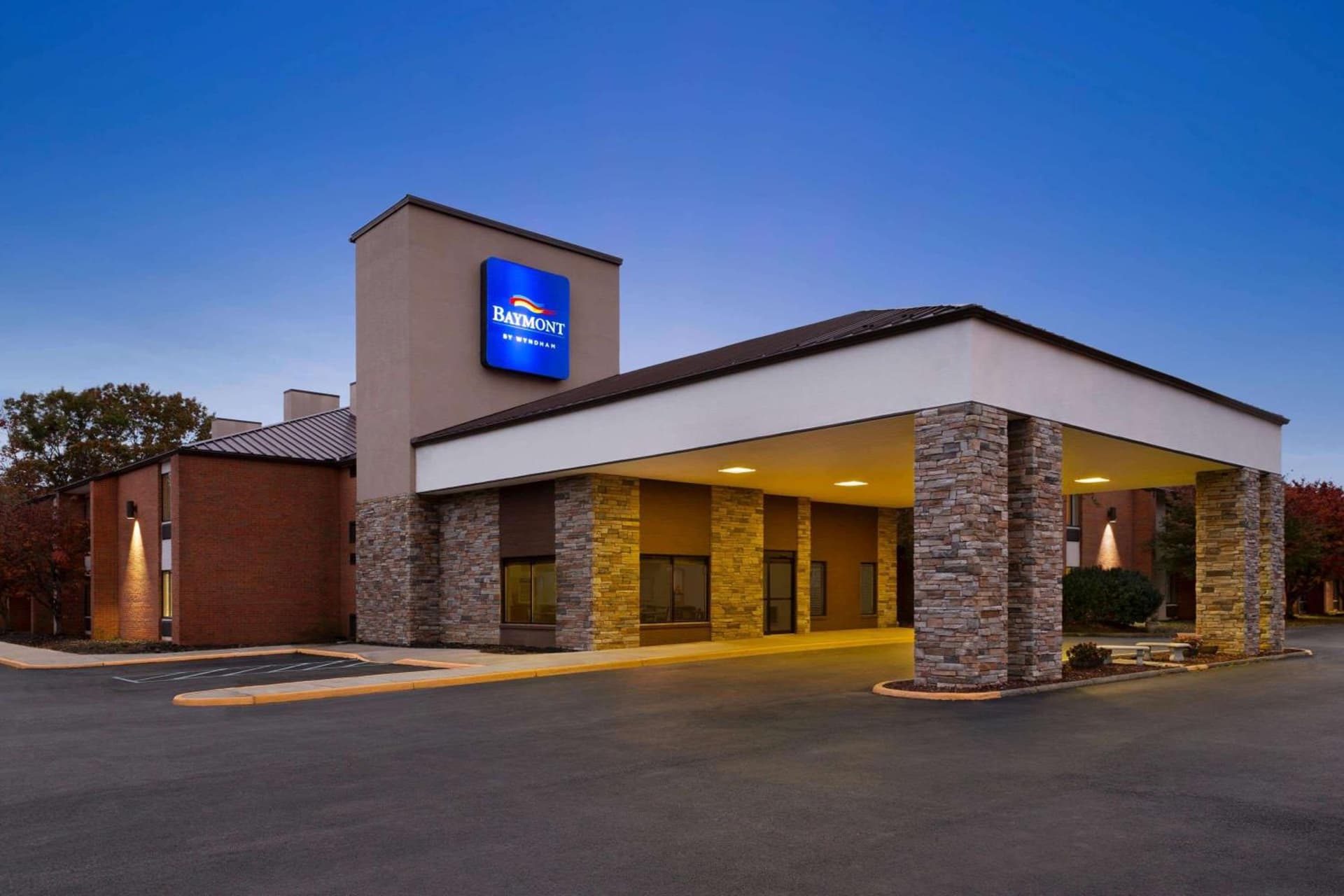 Baymont by Wyndham Rocky Mount interior in Rocky Mount, VA — gallery photo 2