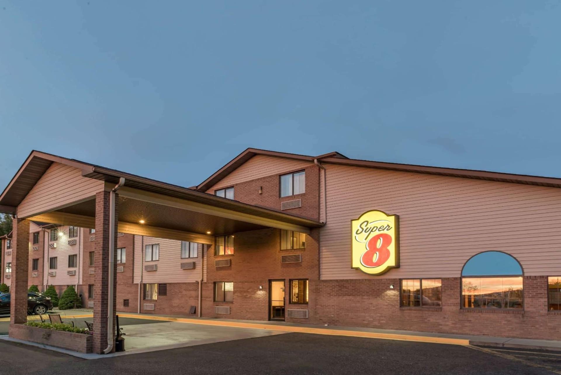 Super 8 by Wyndham Portsmouth featured exterior or lobby in Portsmouth, OH — similar hotel