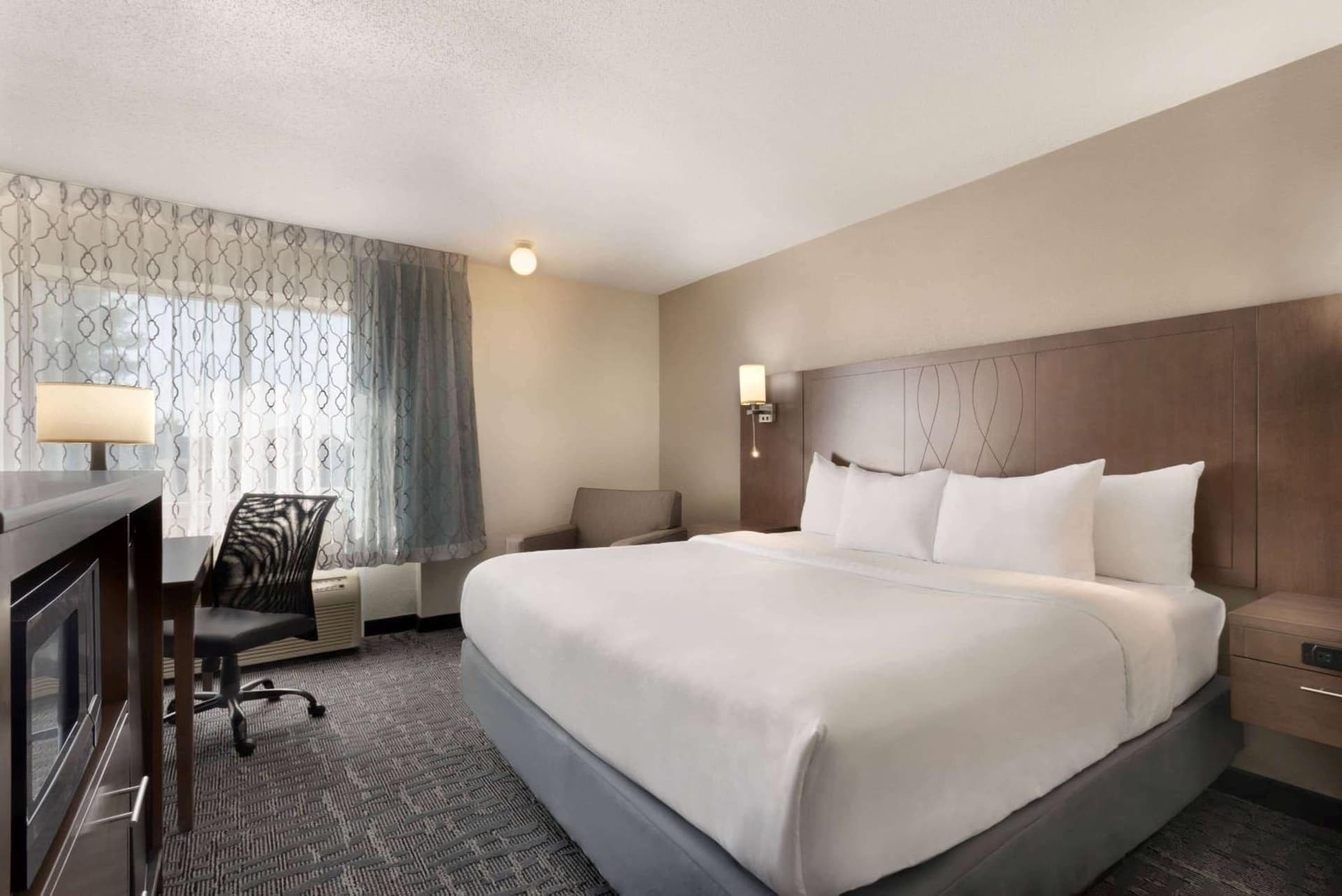 Baymont by Wyndham Des Moines North gallery photo in Des Moines, IA — image 14
