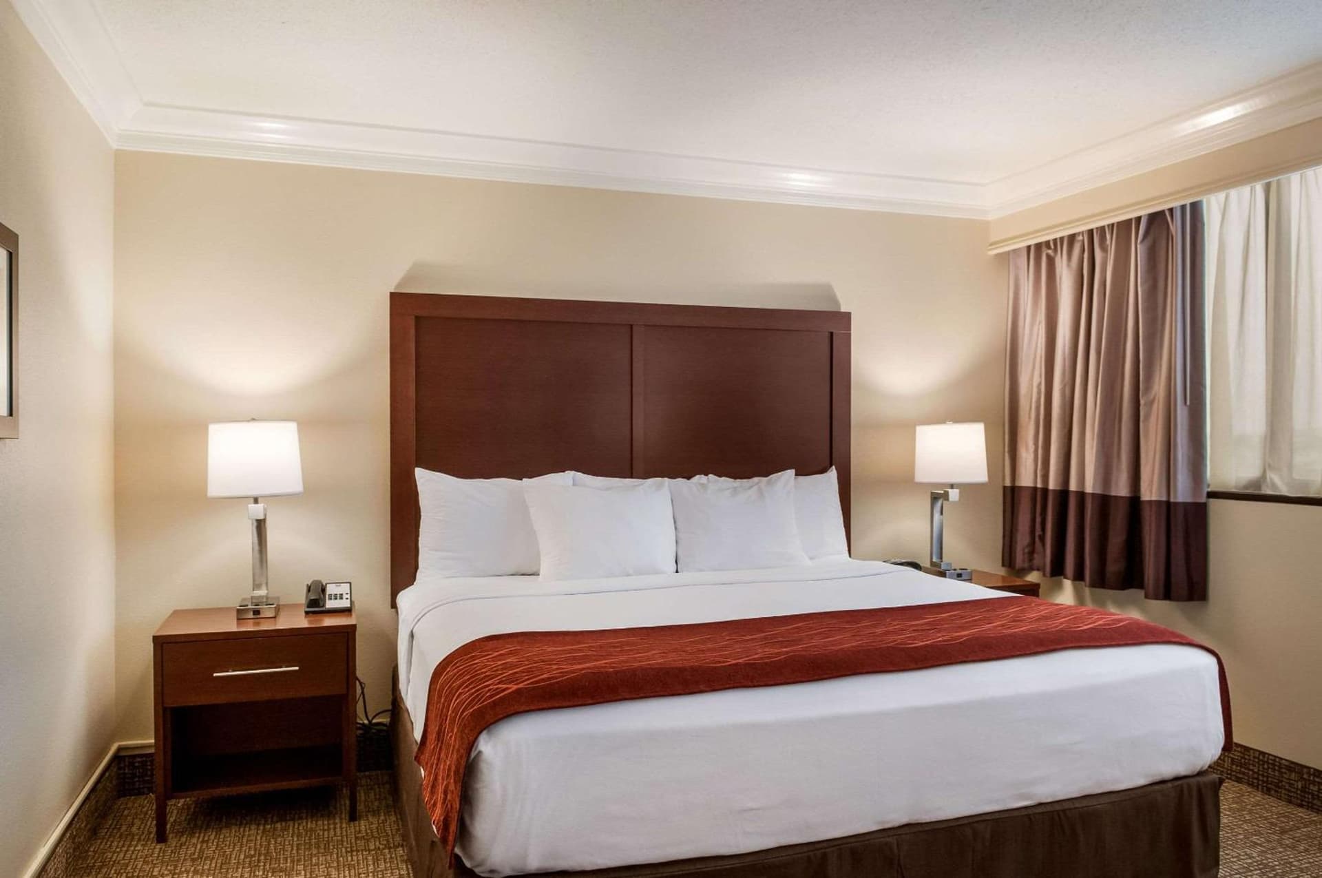Comfort Inn & Suites At Copeland Tower gallery photo in Metairie, LA — image 11