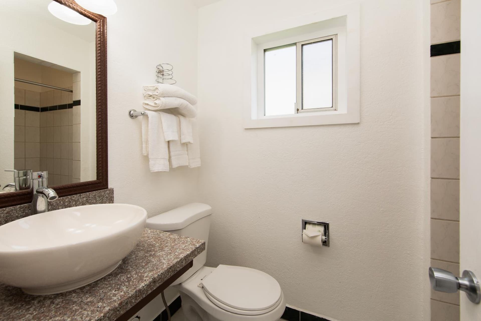 Signature Inn Merced Yosemite Parkway gallery photo in Merced, CA — image 27