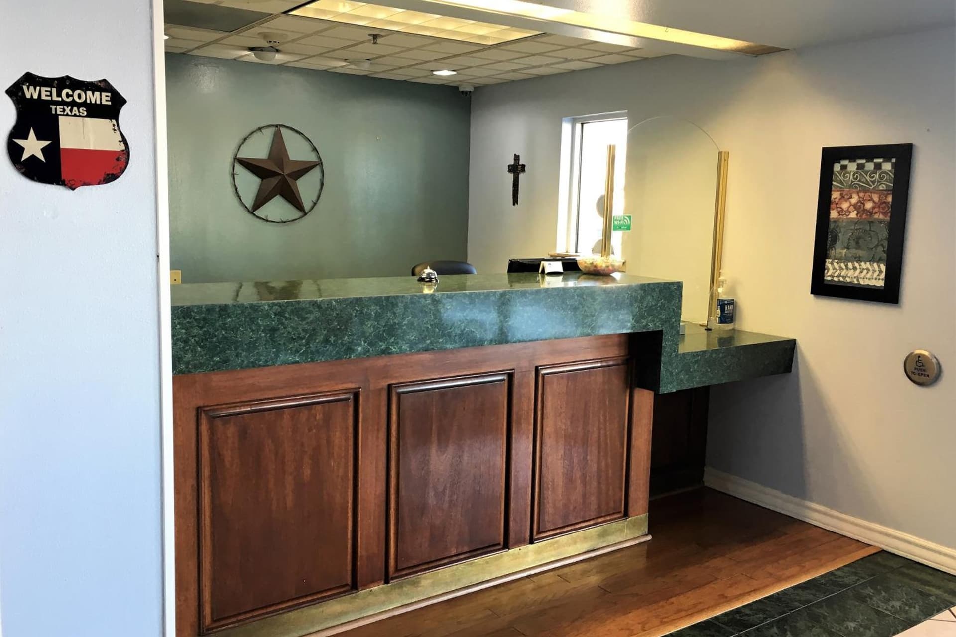 Americas Hotel - El Paso Airport / Medical Center gallery photo in El Paso, TX — image 11