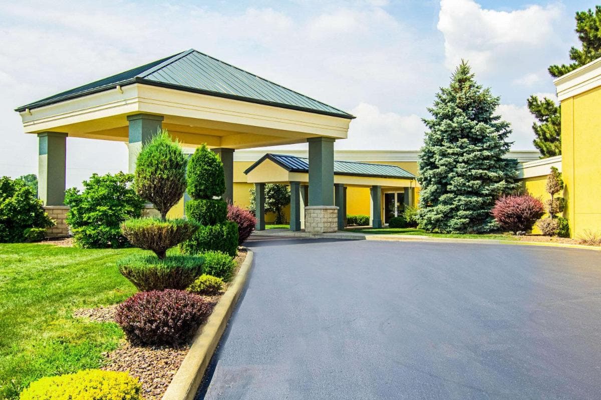 Quality Inn property views in Fremont, OH — gallery photo 3