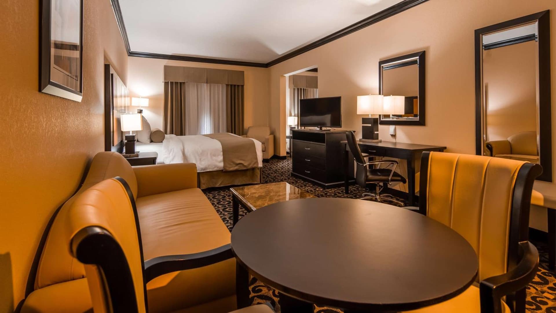Best Western Plus Airport Inn & Suites property views in Salt Lake City, UT — gallery photo 3