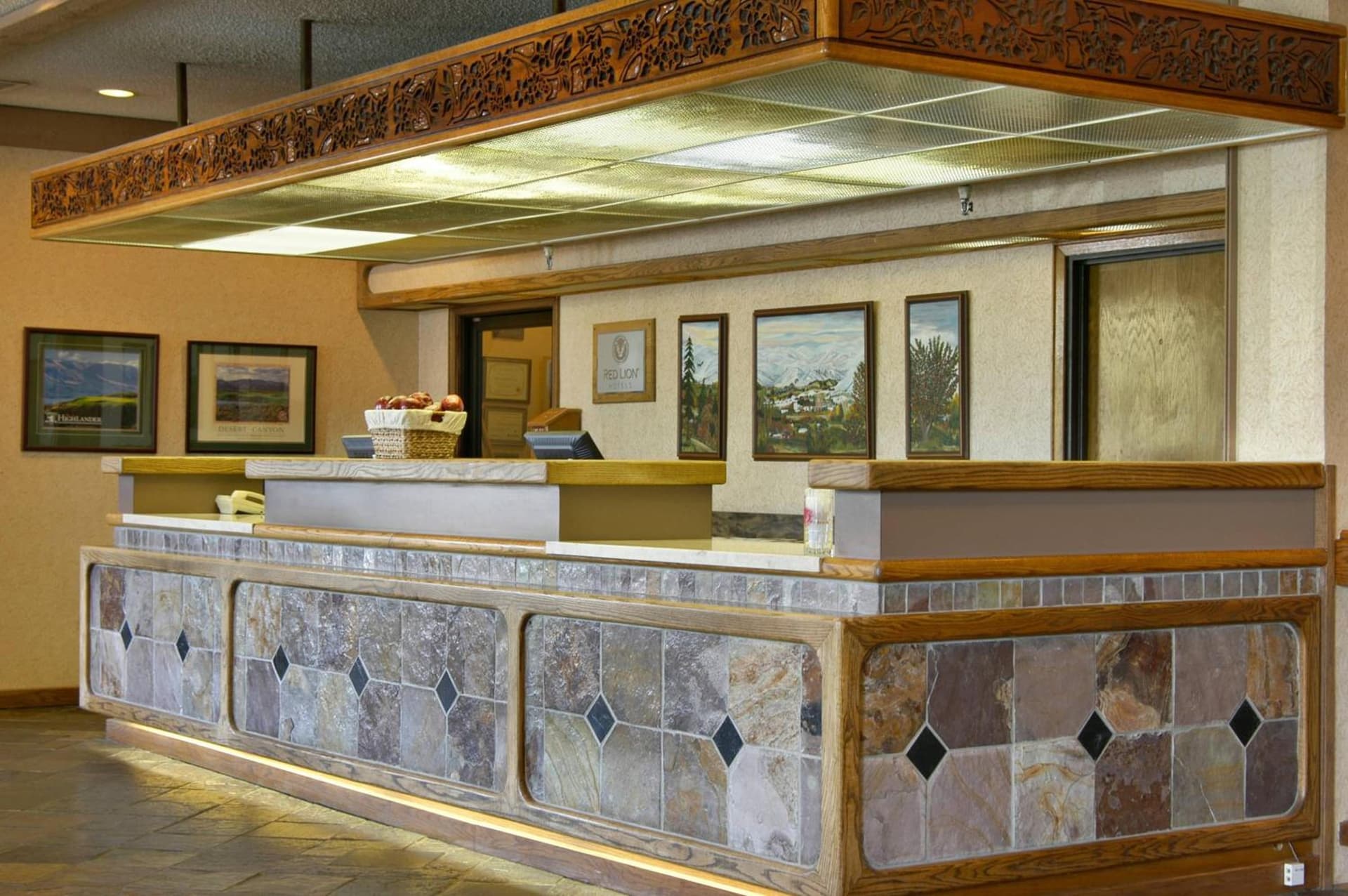 Red Lion Hotel Wenatchee City Center interior in Wenatchee, WA — gallery photo 2