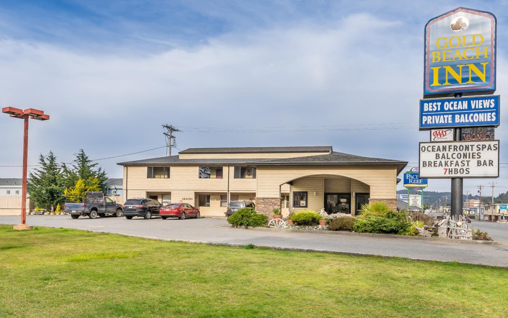 Gold Beach Inn featured exterior or lobby in Gold Beach, OR — similar hotel