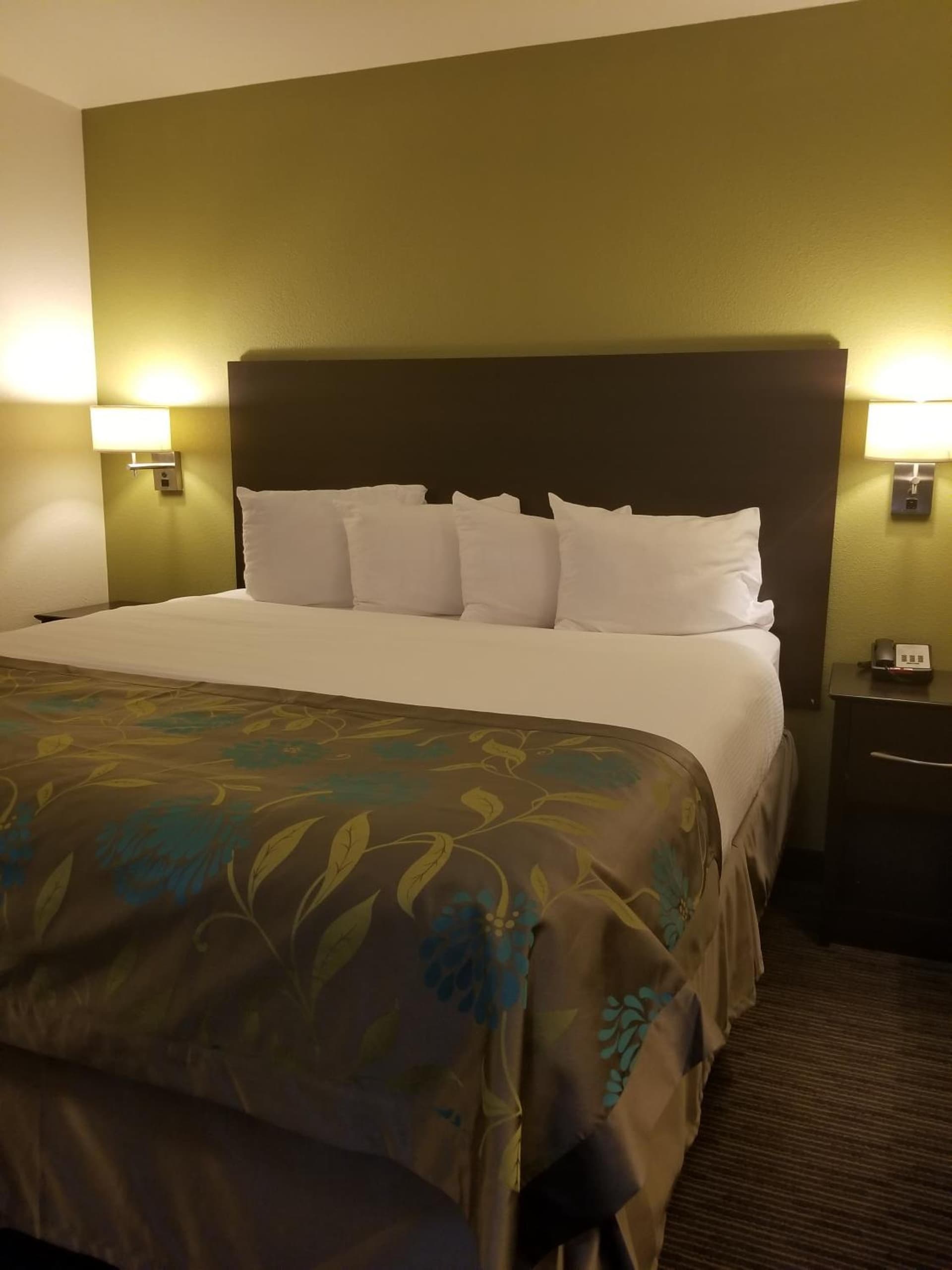 Baymont by Wyndham Eau Claire WI gallery photo in Eau Claire, WI — image 9
