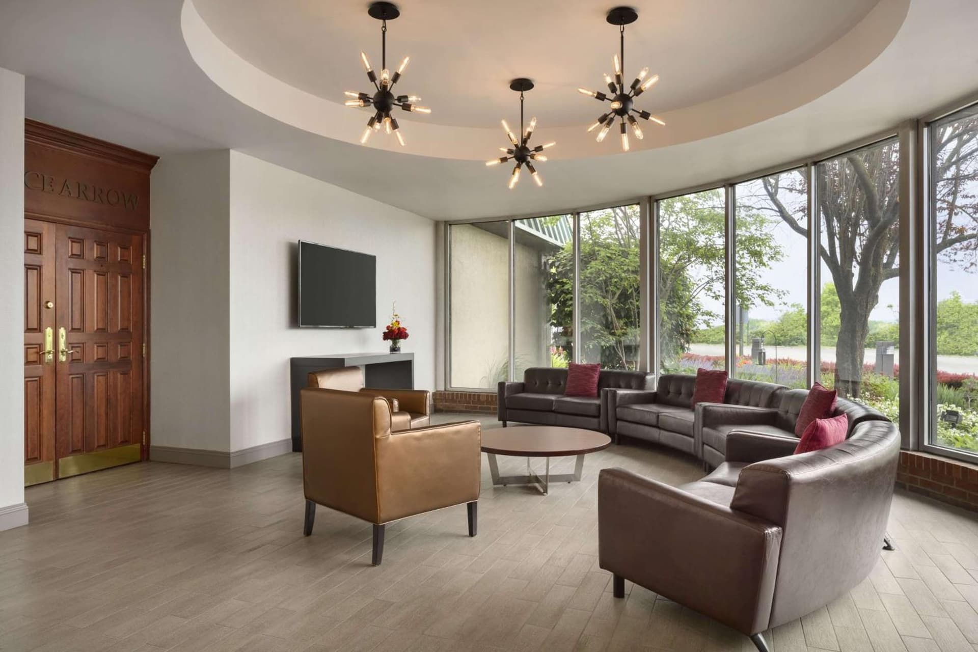 Ramada by Wyndham Beaver Falls property views in Beaver Falls, PA — gallery photo 3