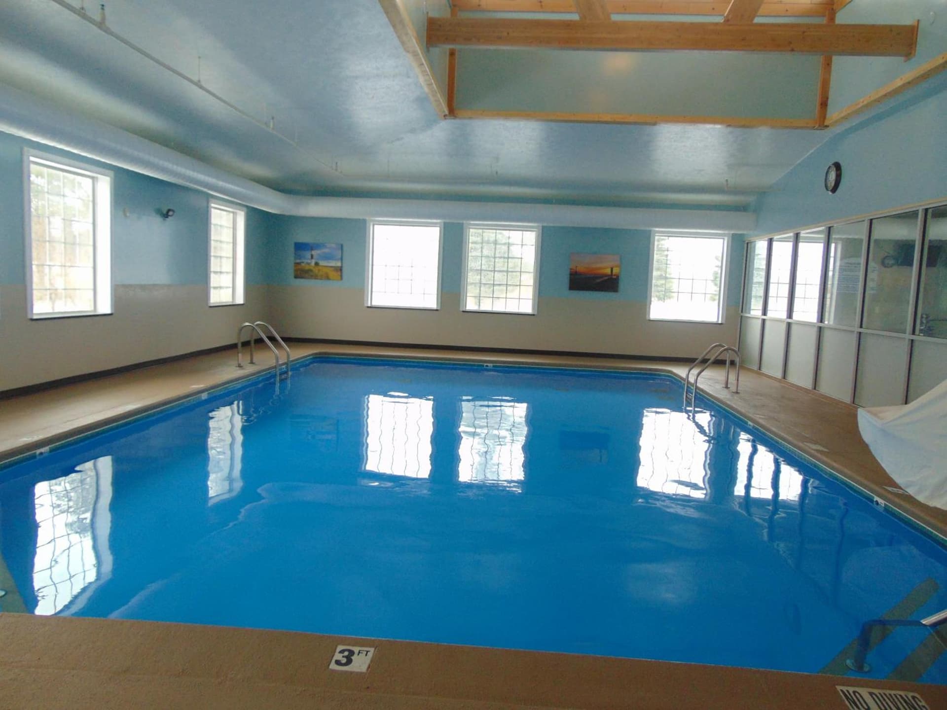 Days Inn by Wyndham Pentwater gallery photo in Pentwater, MI — image 17