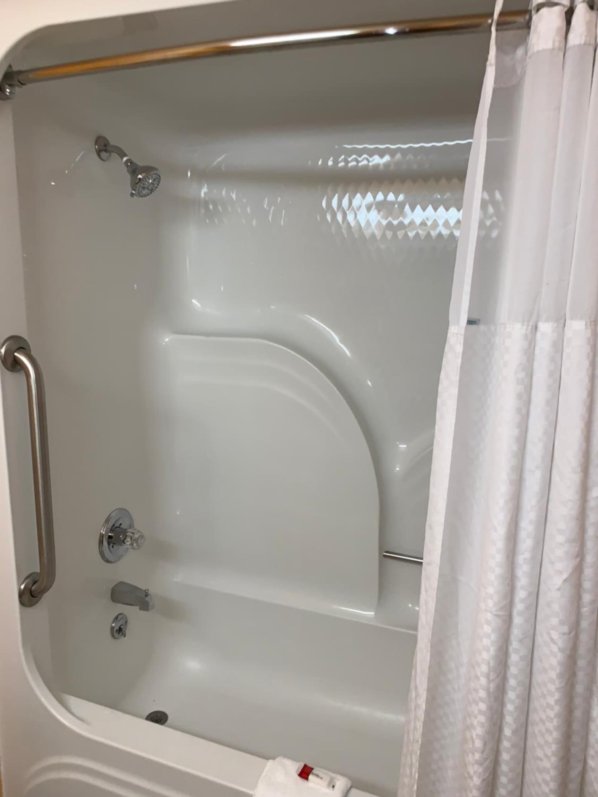 Days Inn & Suites by Wyndham Albany gallery photo in Albany, NY — image 35
