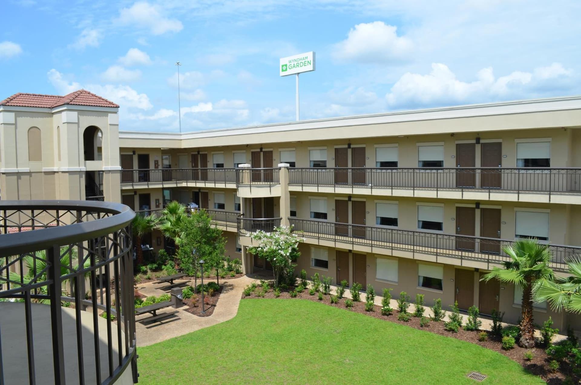 Comfort Suites Baton Rouge South I-10 gallery photo in Baton Rouge, LA — image 63