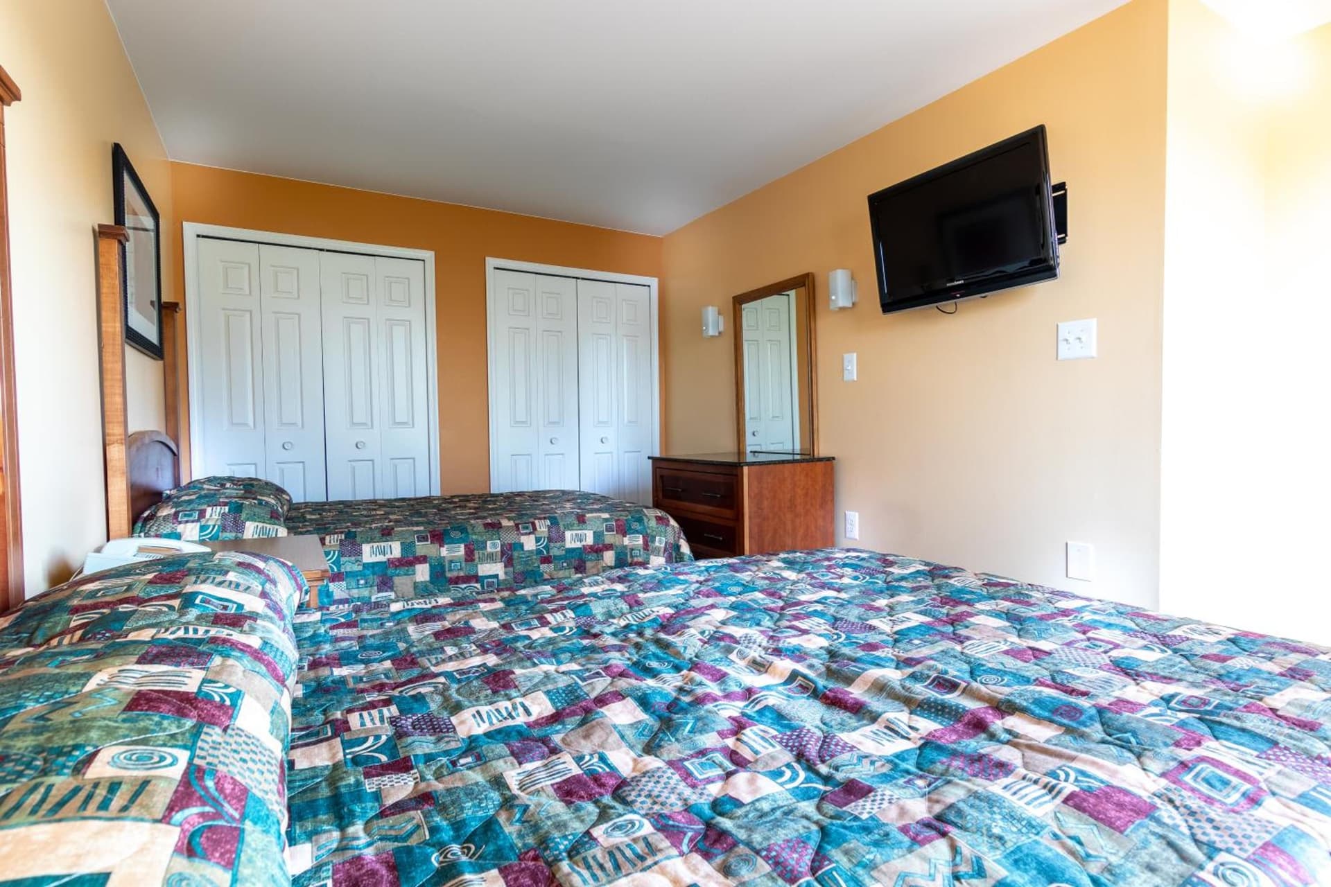Master Suites Hotel interior in Waldorf, MD — gallery photo 2