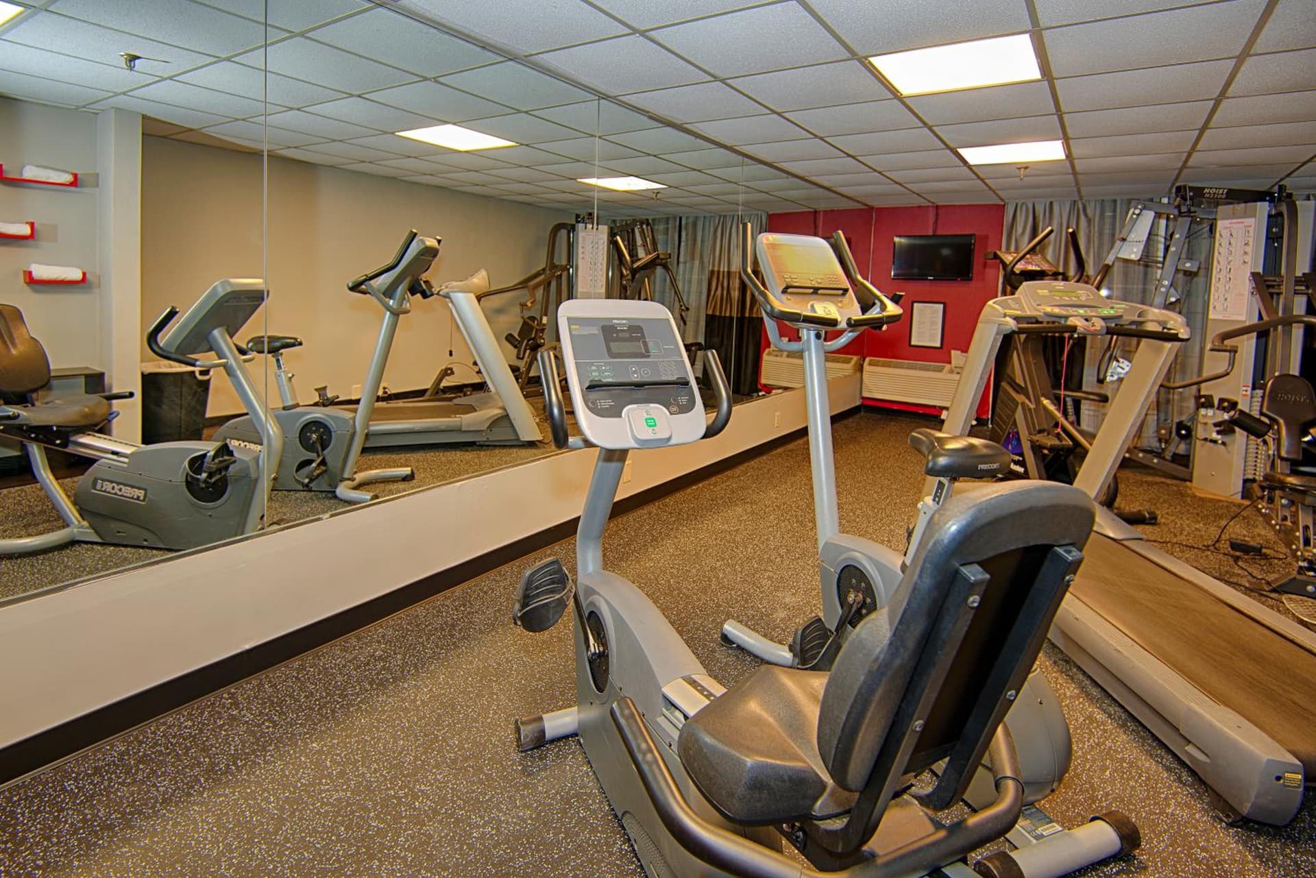 Ramada by Wyndham Metairie New Orleans Airport gallery photo in Metairie, LA — image 56