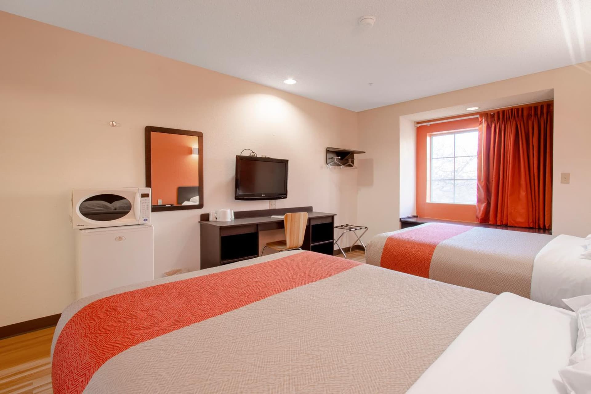 Motel 6-El Paso, TX - Southeast gallery photo in El Paso, TX — image 6