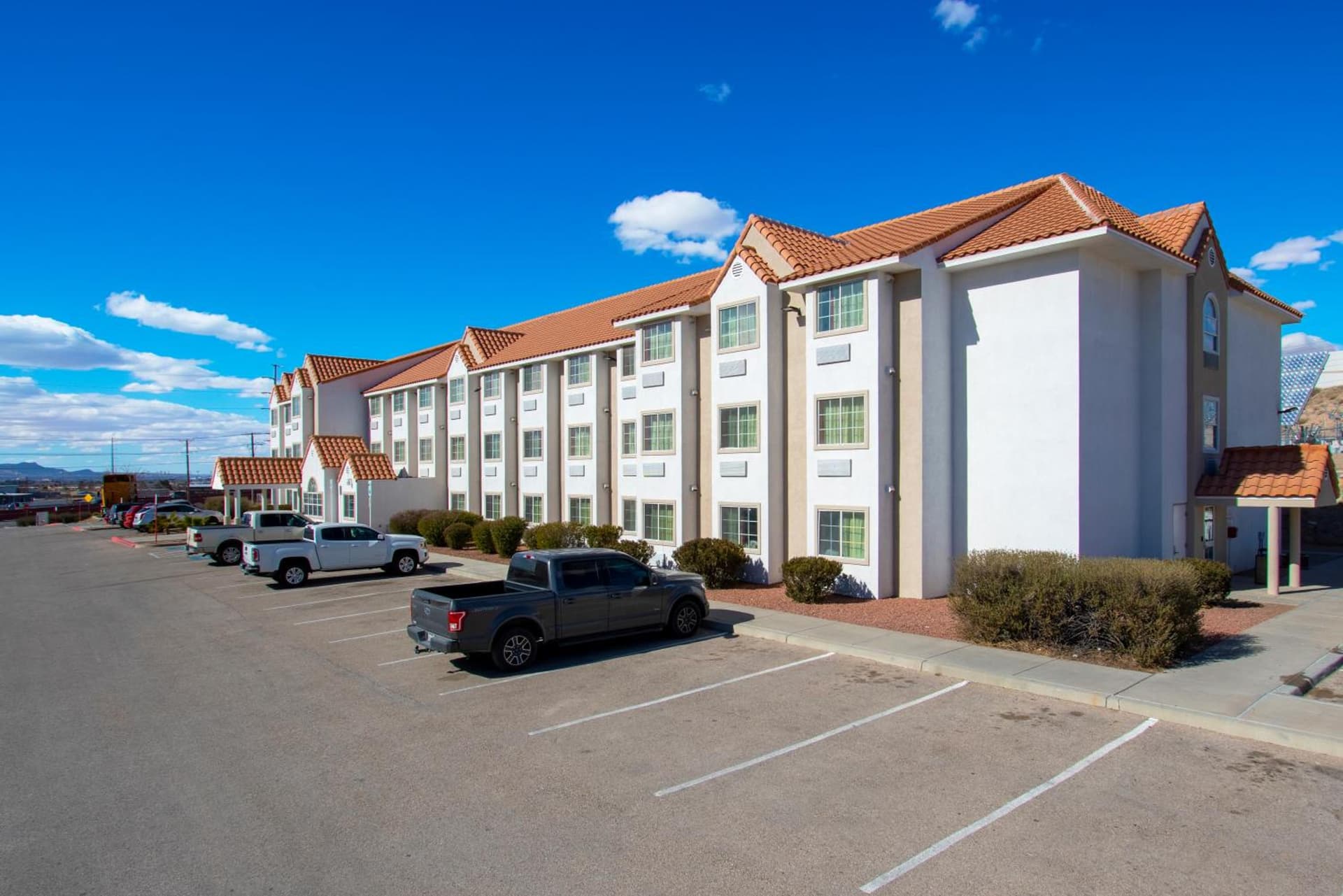 Motel 6-El Paso, TX - Southeast gallery photo in El Paso, TX — image 24