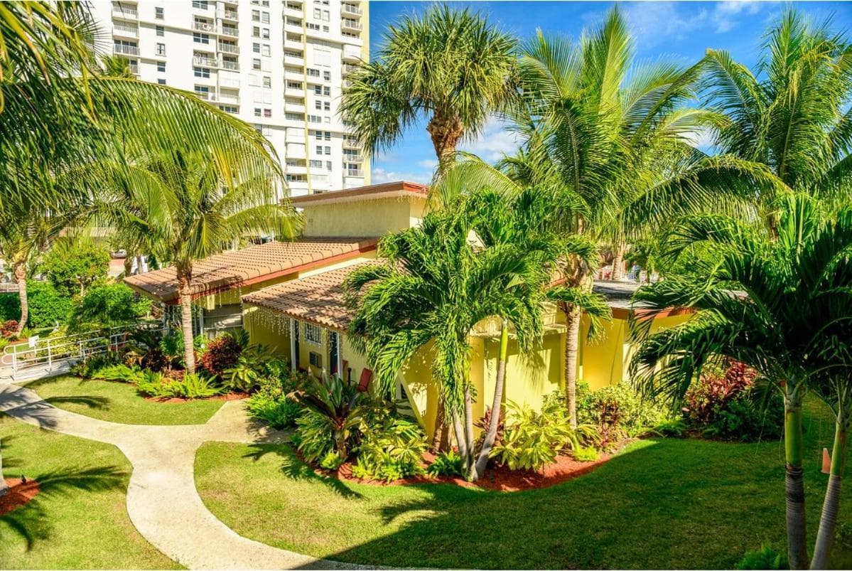 Oceans Beach Resort & Suites gallery photo in Pompano Beach, FL — image 56