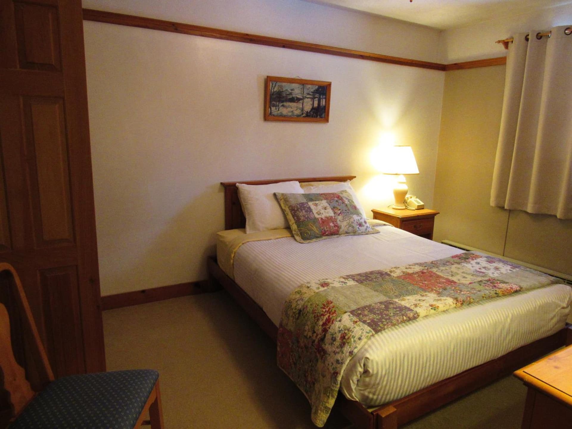 Carlson's Lodge property views in Twin Mountain — gallery photo 3