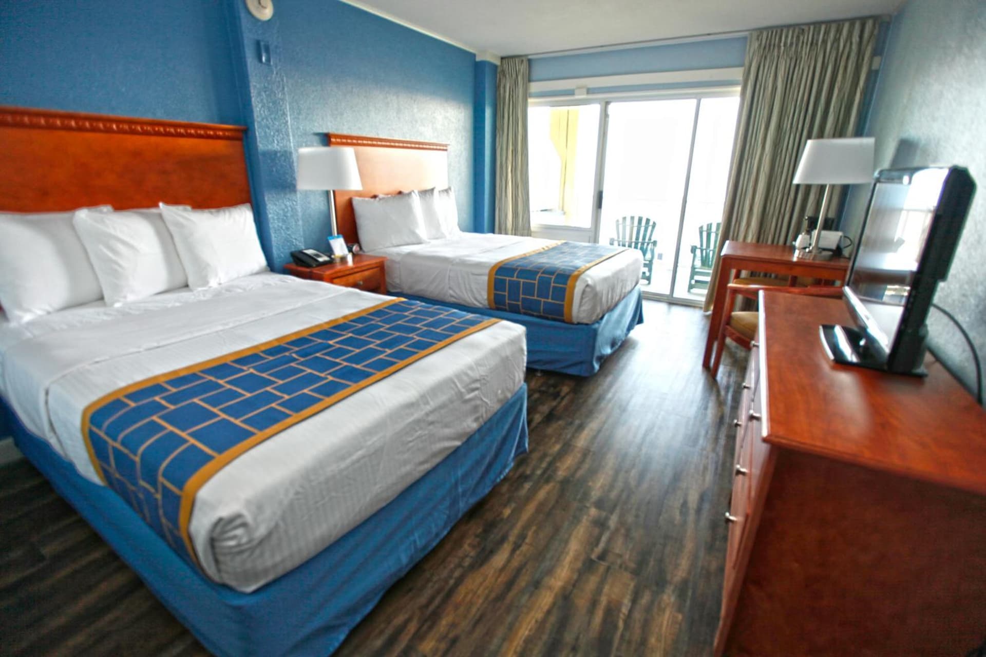 Days Inn by Wyndham Ocean City Oceanfront gallery photo in Ocean City, MD — image 69