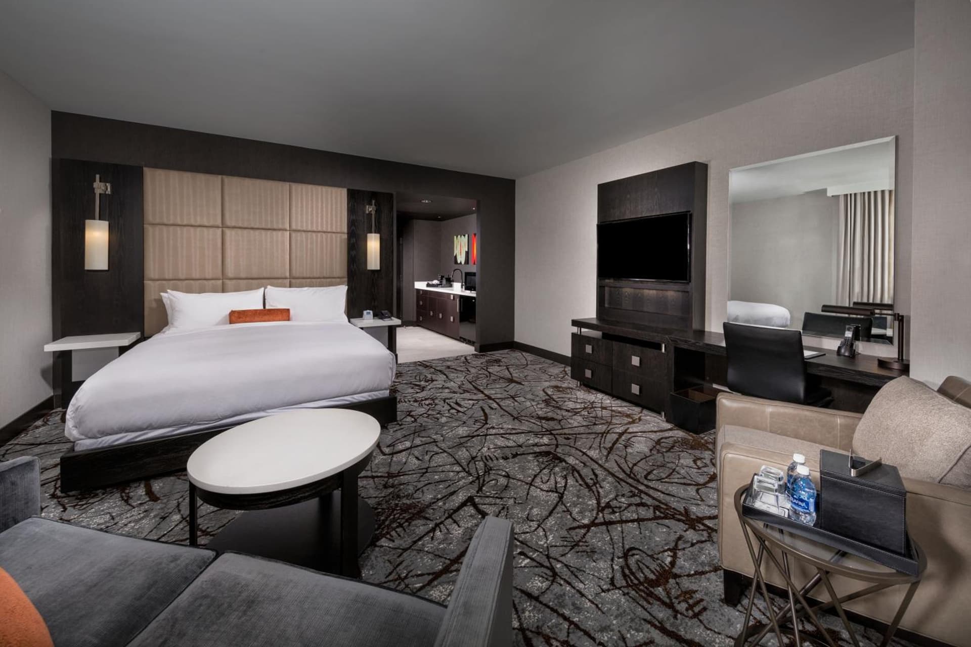 The Hotel at the University of Maryland interior in College Park, MD — gallery photo 2