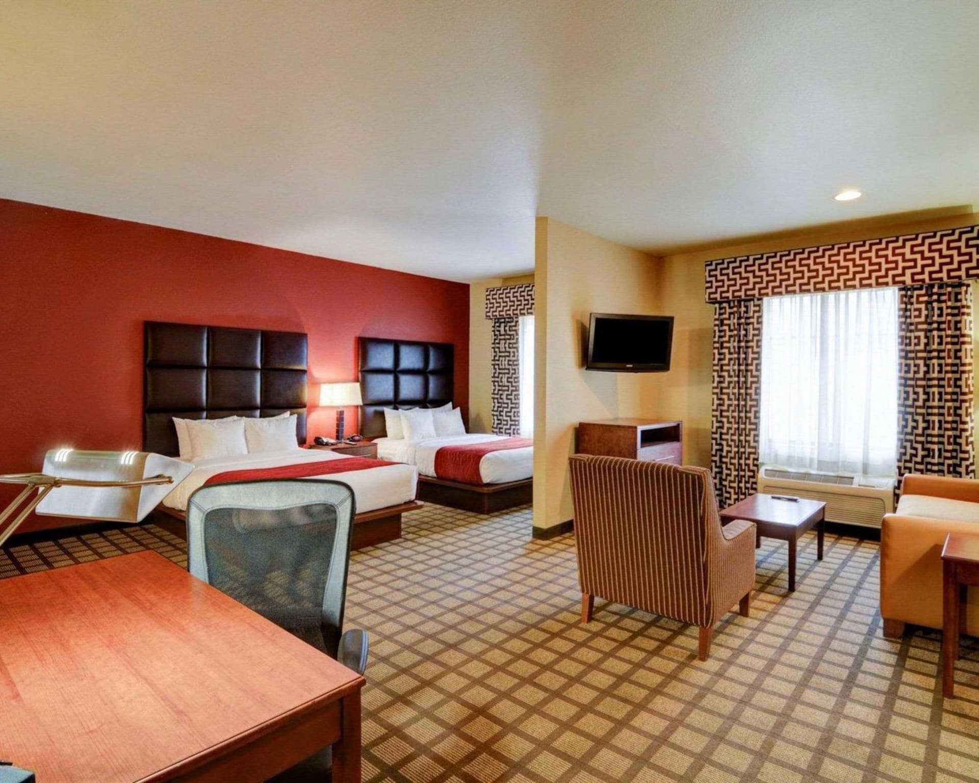 Comfort Inn & Suites Fort Smith I-540 interior in Fort Smith, AR — gallery photo 2
