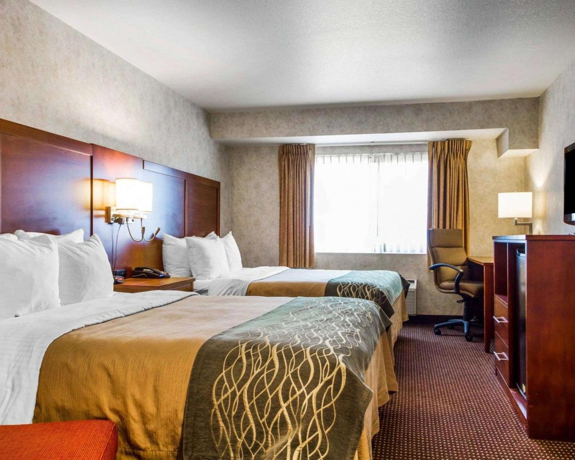 Comfort Inn Watsonville interior in Watsonville, CA — gallery photo 2