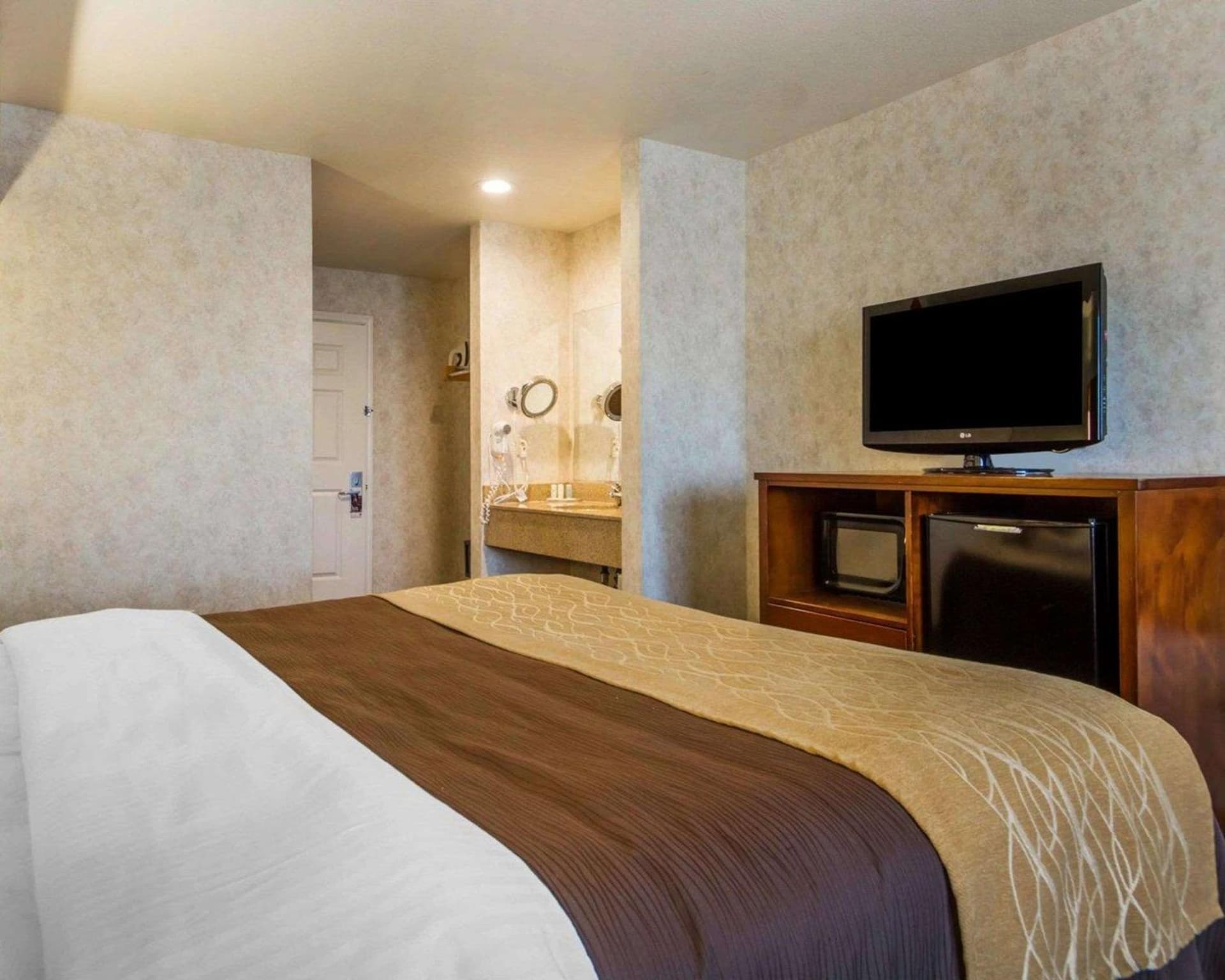 Comfort Inn Watsonville gallery photo in Watsonville, CA — image 24