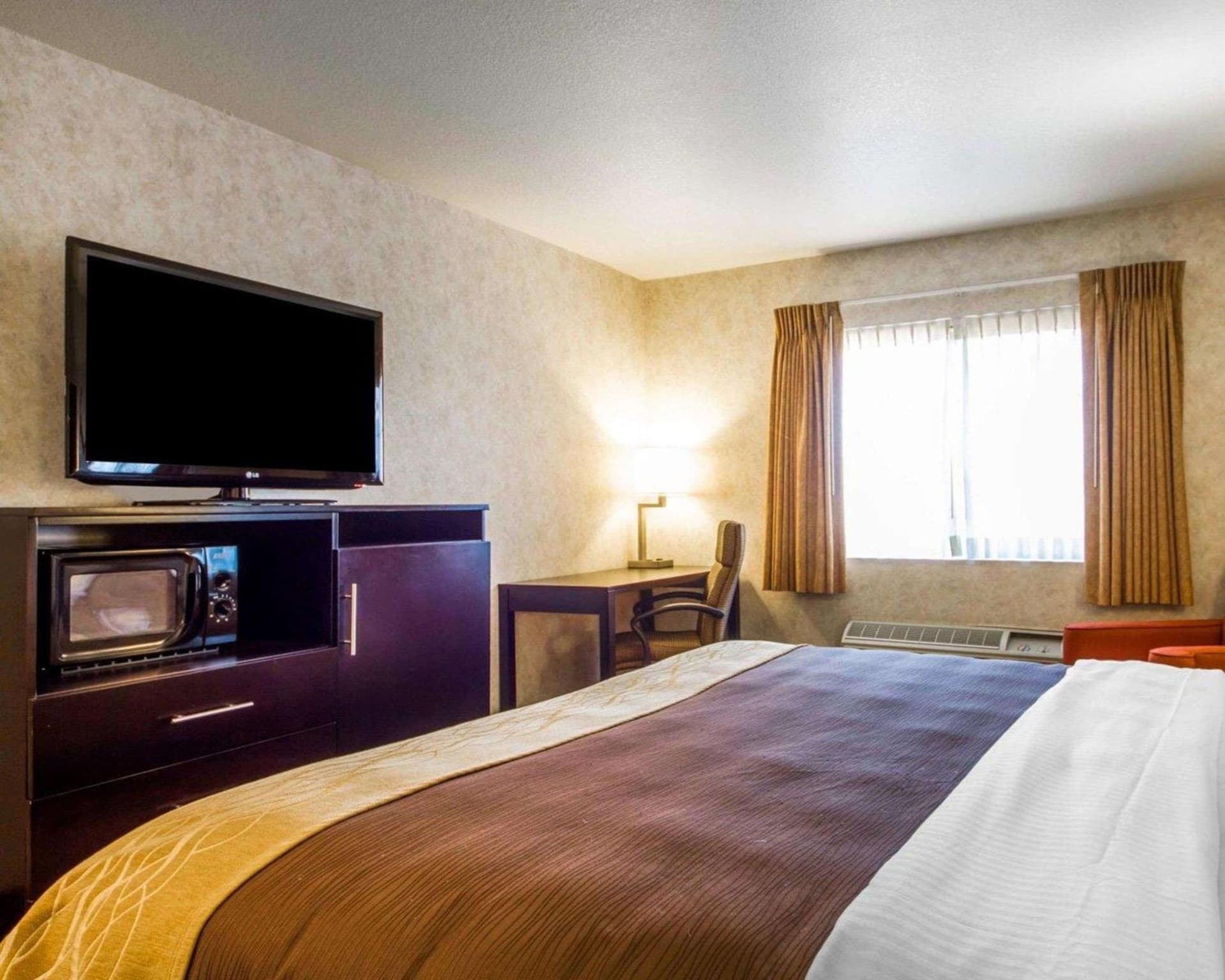 Comfort Inn Watsonville gallery photo in Watsonville, CA — image 5