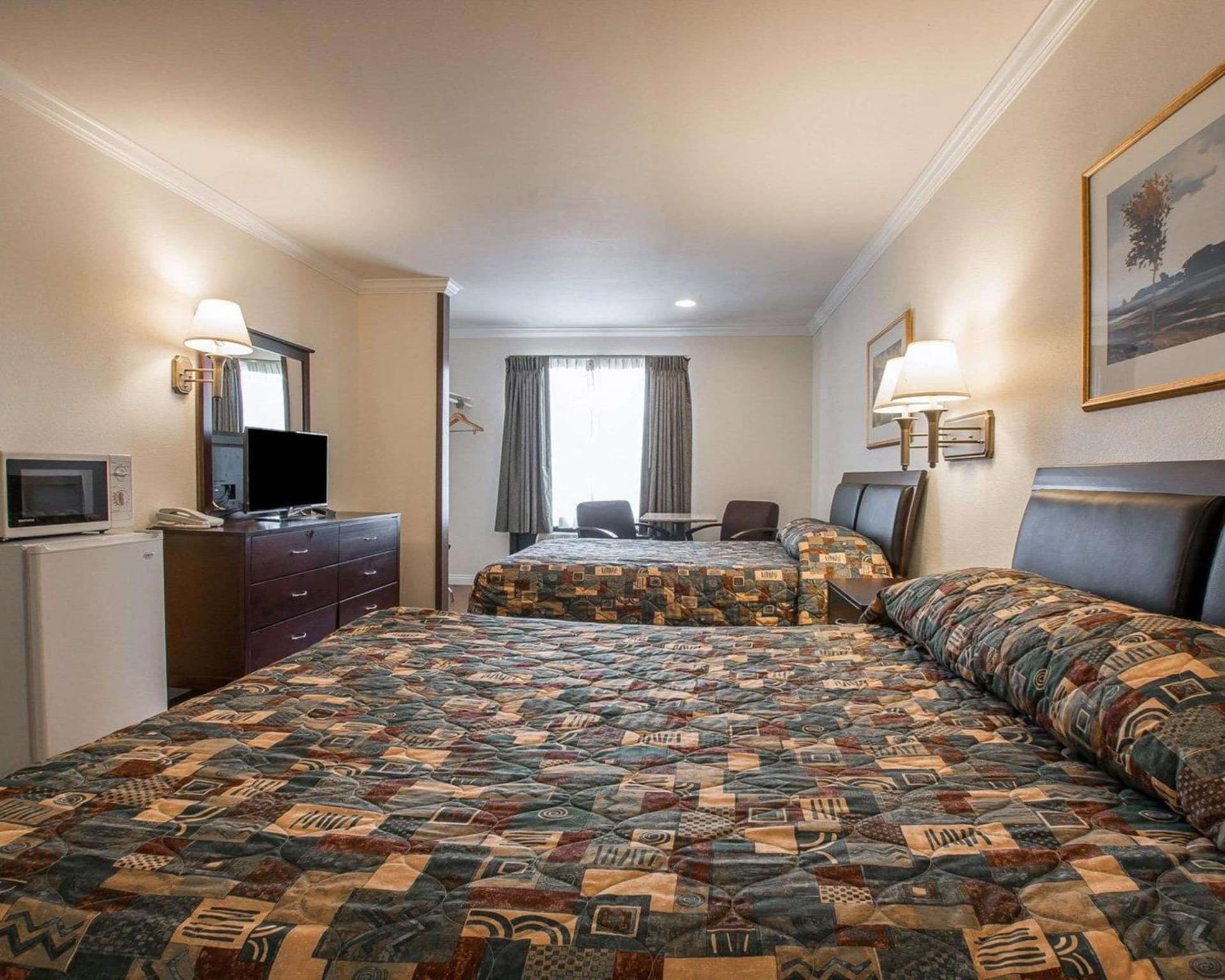 Palm Inn Hotel near Tyler Mall Riverside gallery photo in Riverside, CA — image 21