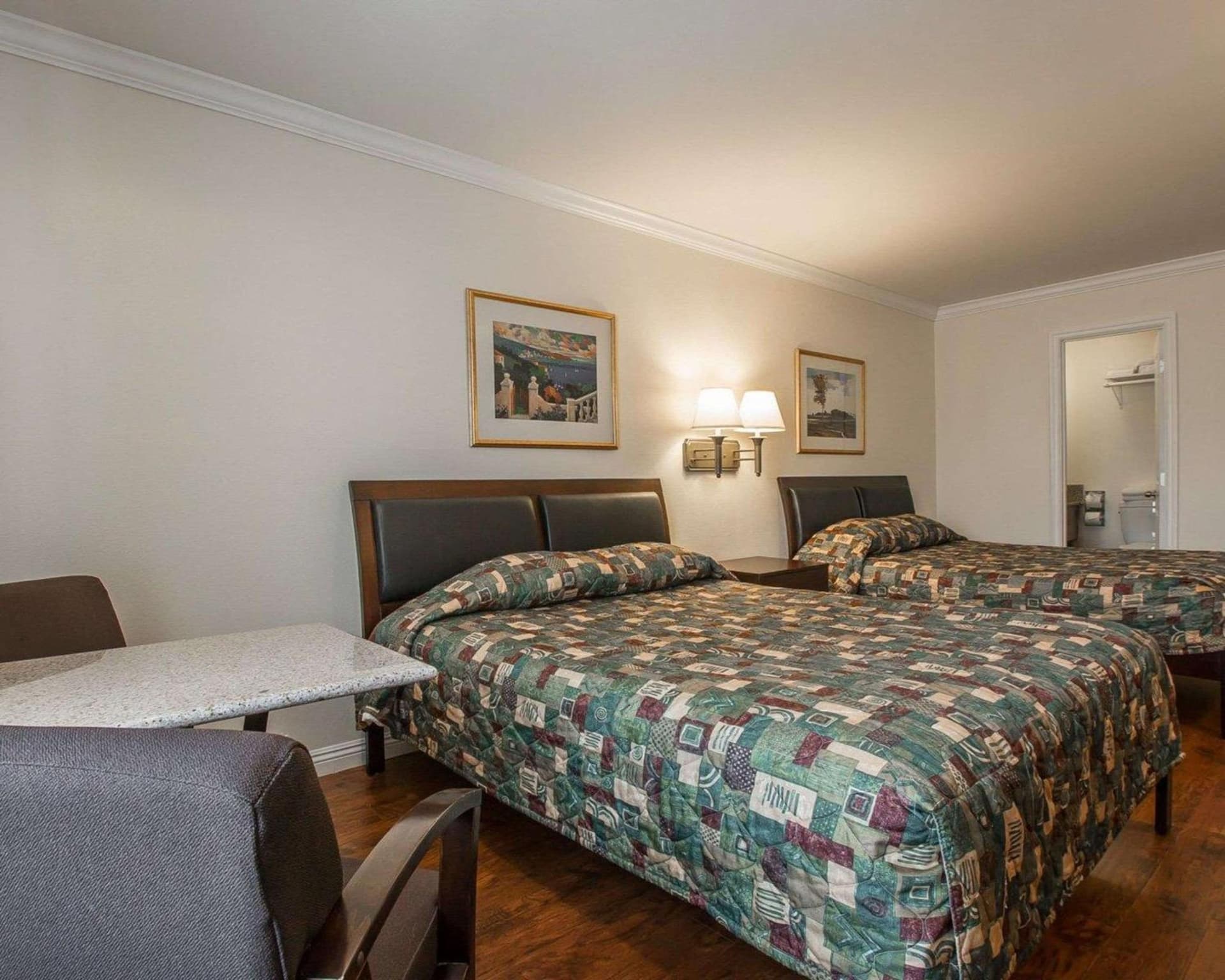 Palm Inn Hotel near Tyler Mall Riverside gallery photo in Riverside, CA — image 33