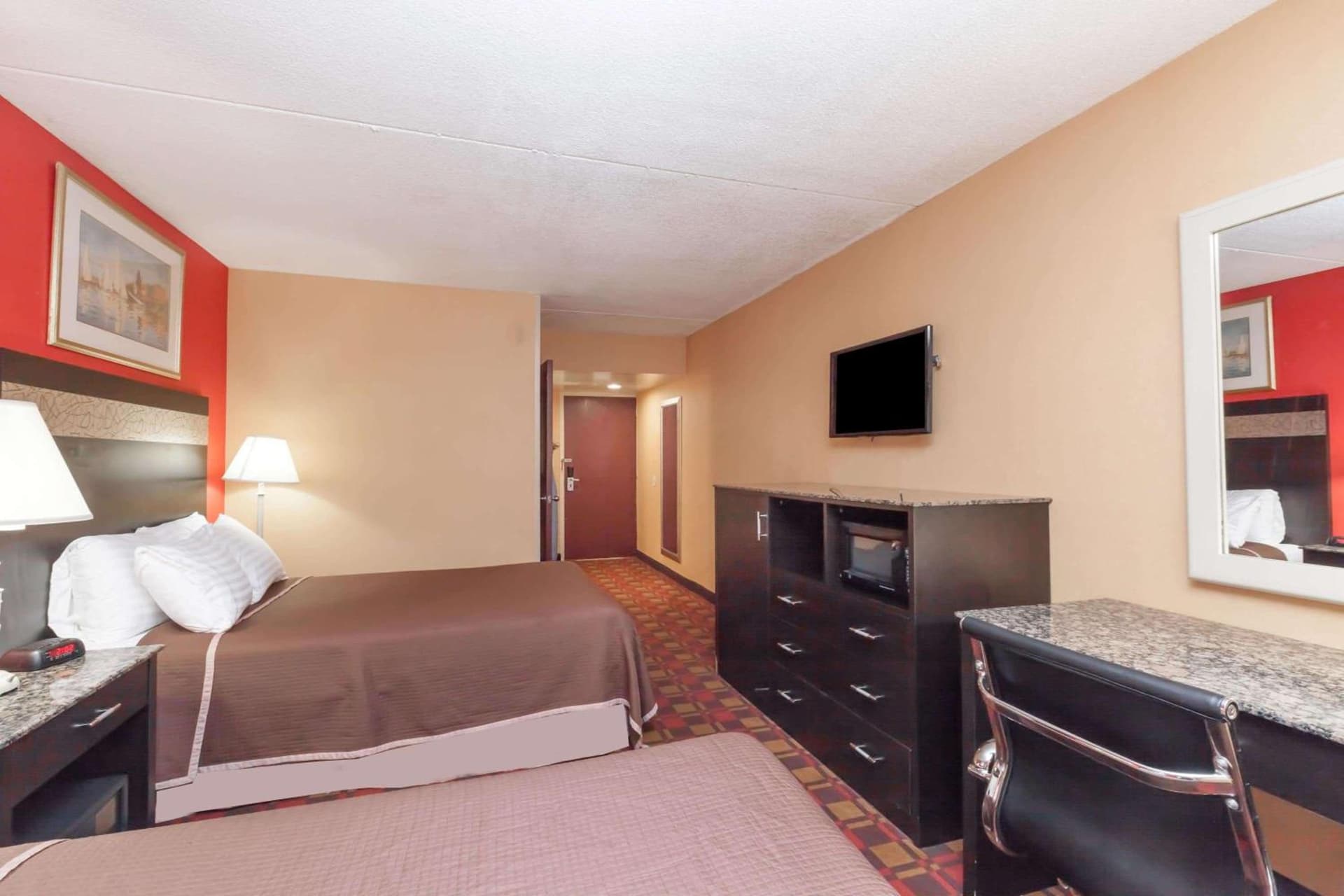 Howard Johnson by Wyndham Newark Airport gallery photo in Newark, NJ — image 25