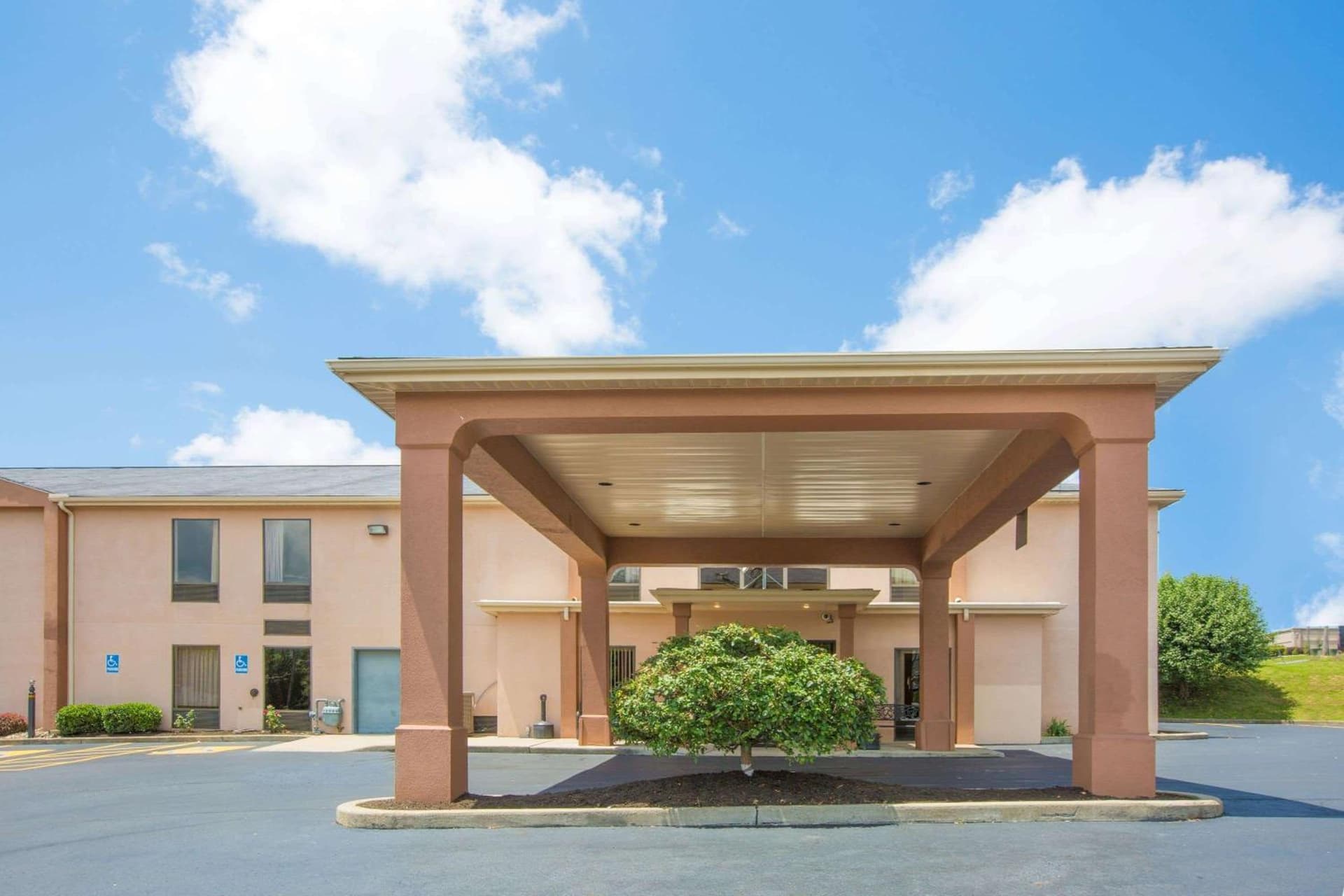 Howard Johnson by Wyndham Beckley — hotel in Beckley, West Virginia