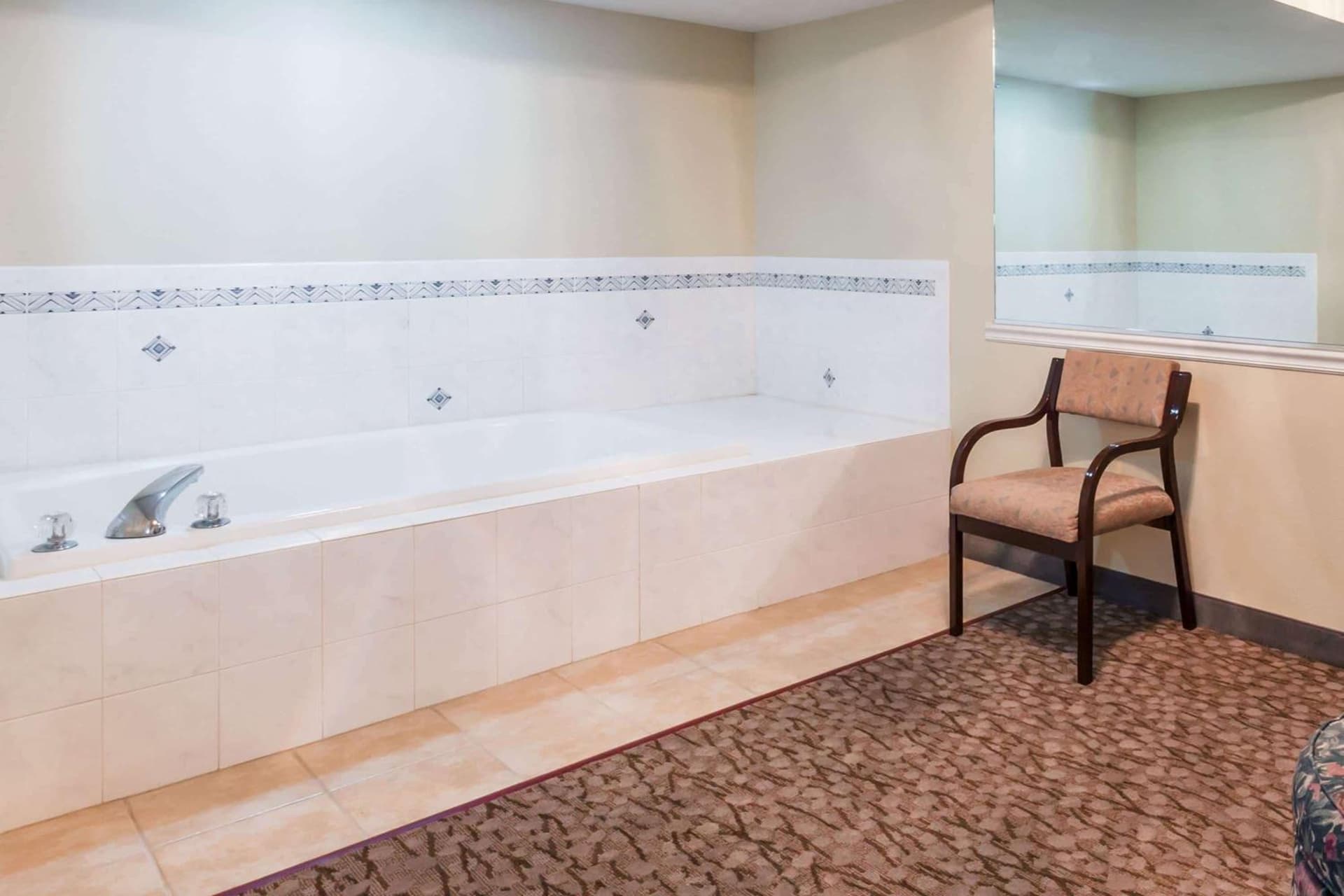 Wingate by Wyndham Joliet gallery photo in Joliet, IL — image 6