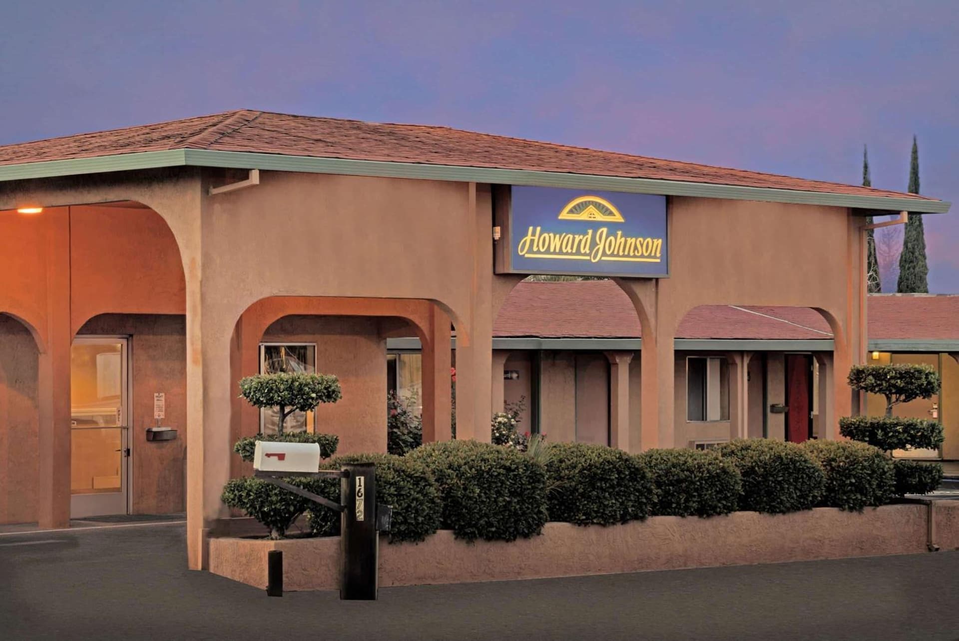 Howard Johnson by Wyndham Modesto Ceres — hotel in Ceres, California