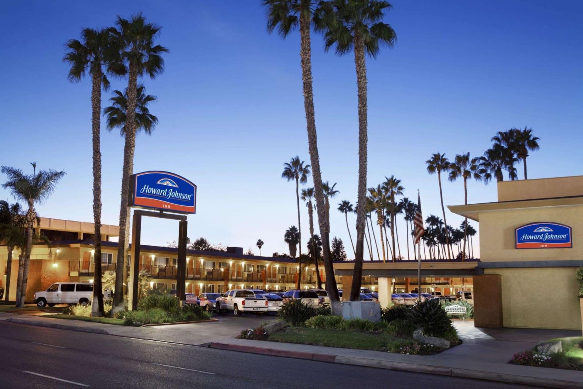 Howard Johnson by Wyndham San Diego Sea World gallery photo in San Diego, CA — image 8