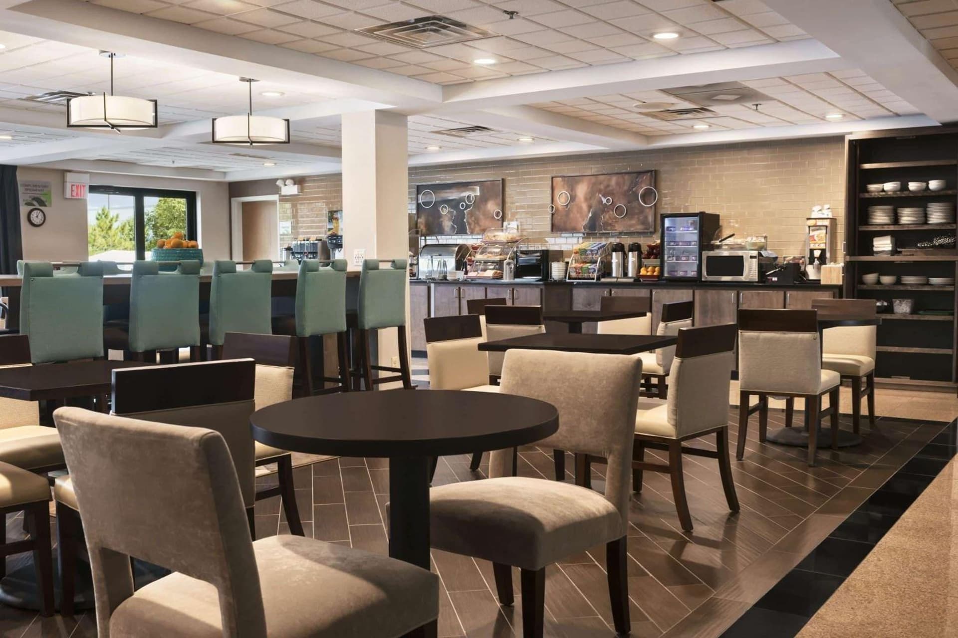 Wingate by Wyndham Chicago Schaumburg gallery photo in Schaumburg, IL — image 7